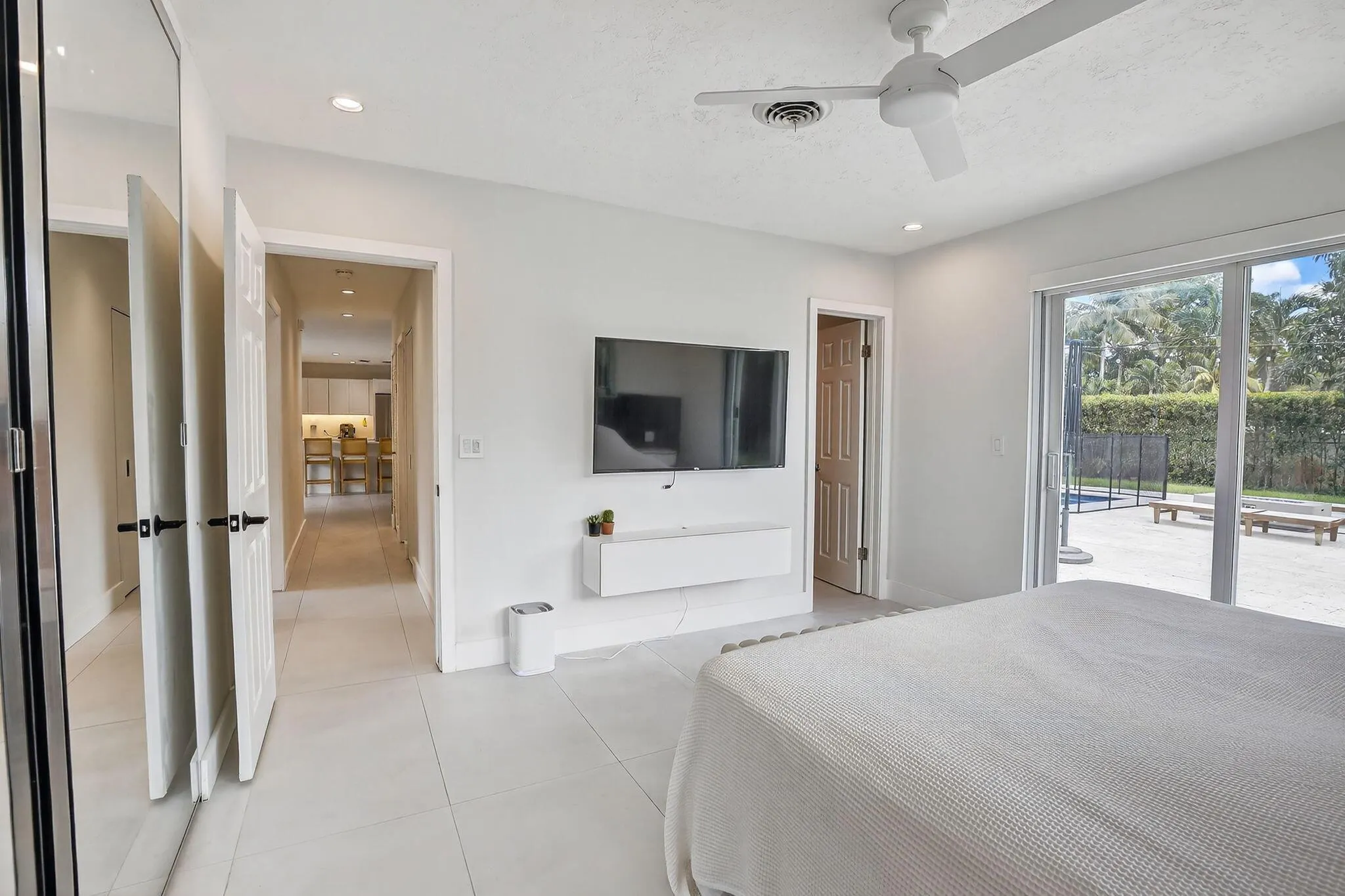 382 S Fig Tree Lane