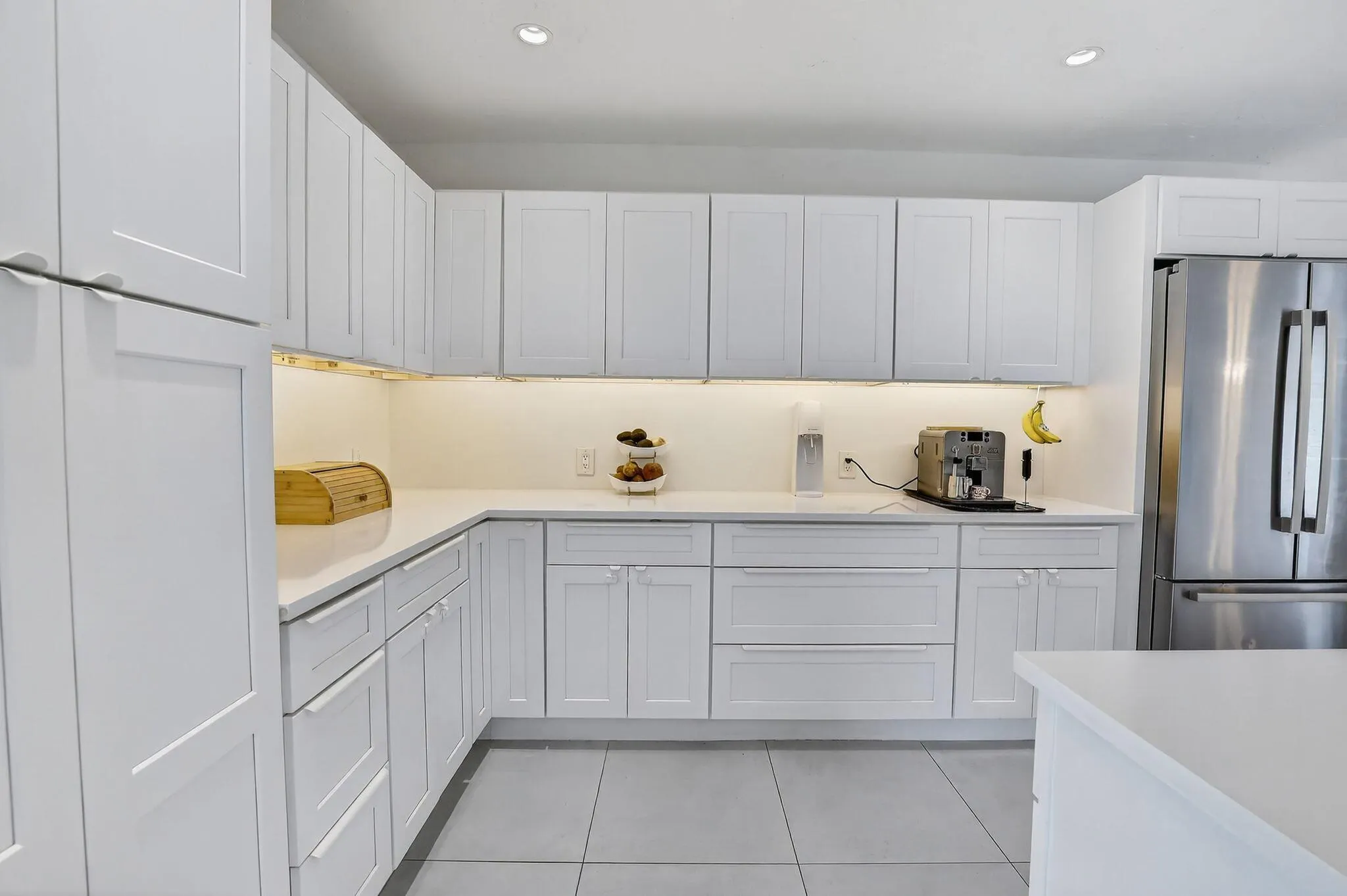 382 S Fig Tree Lane