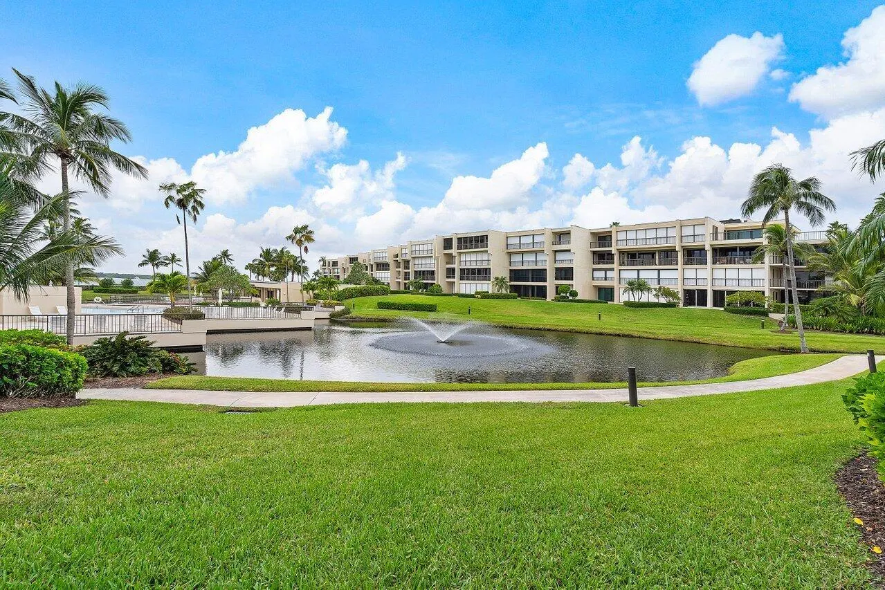 2816 SE Dune Drive, #2110