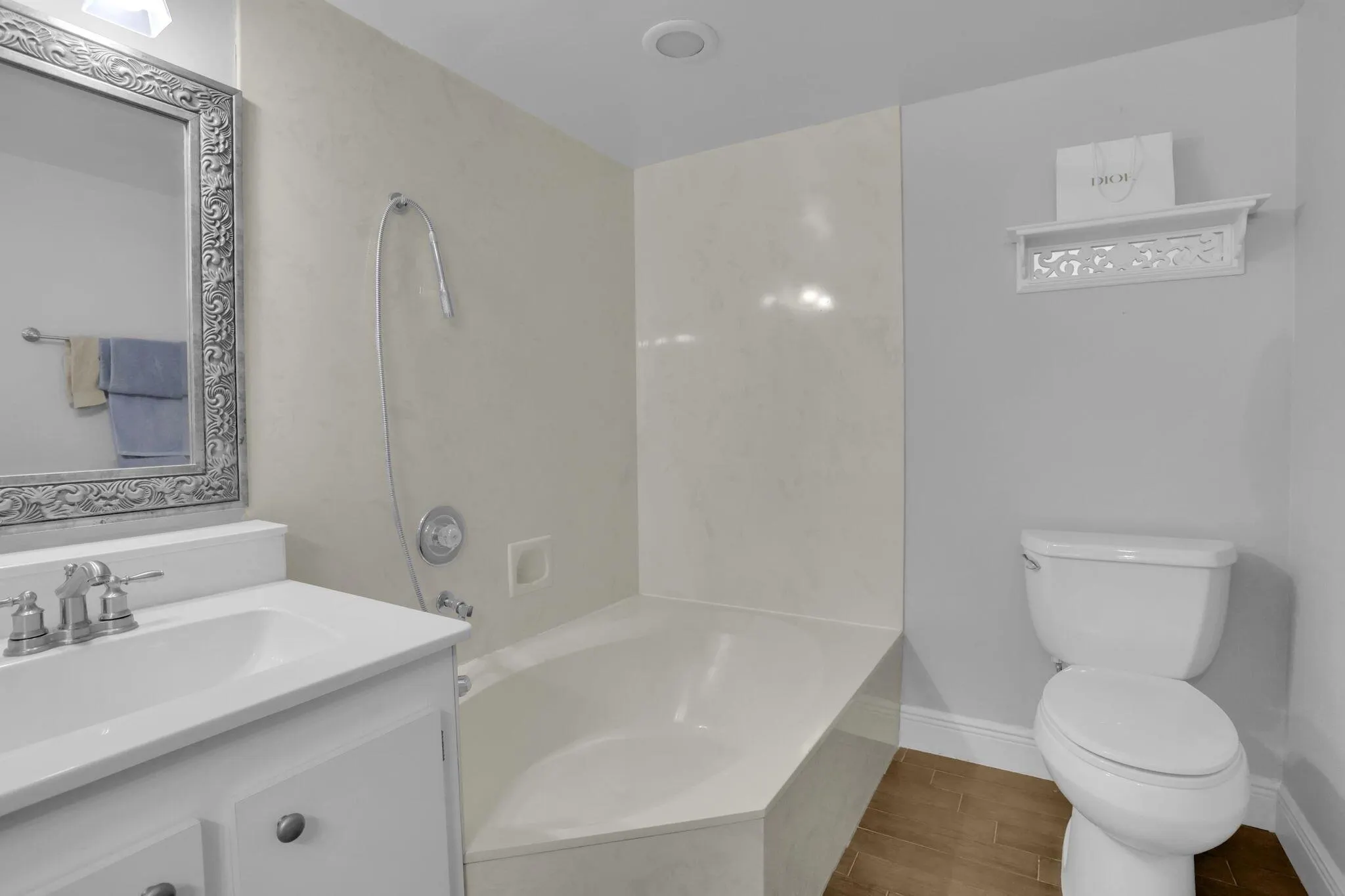 100 Pelican Pointe Drive, #102