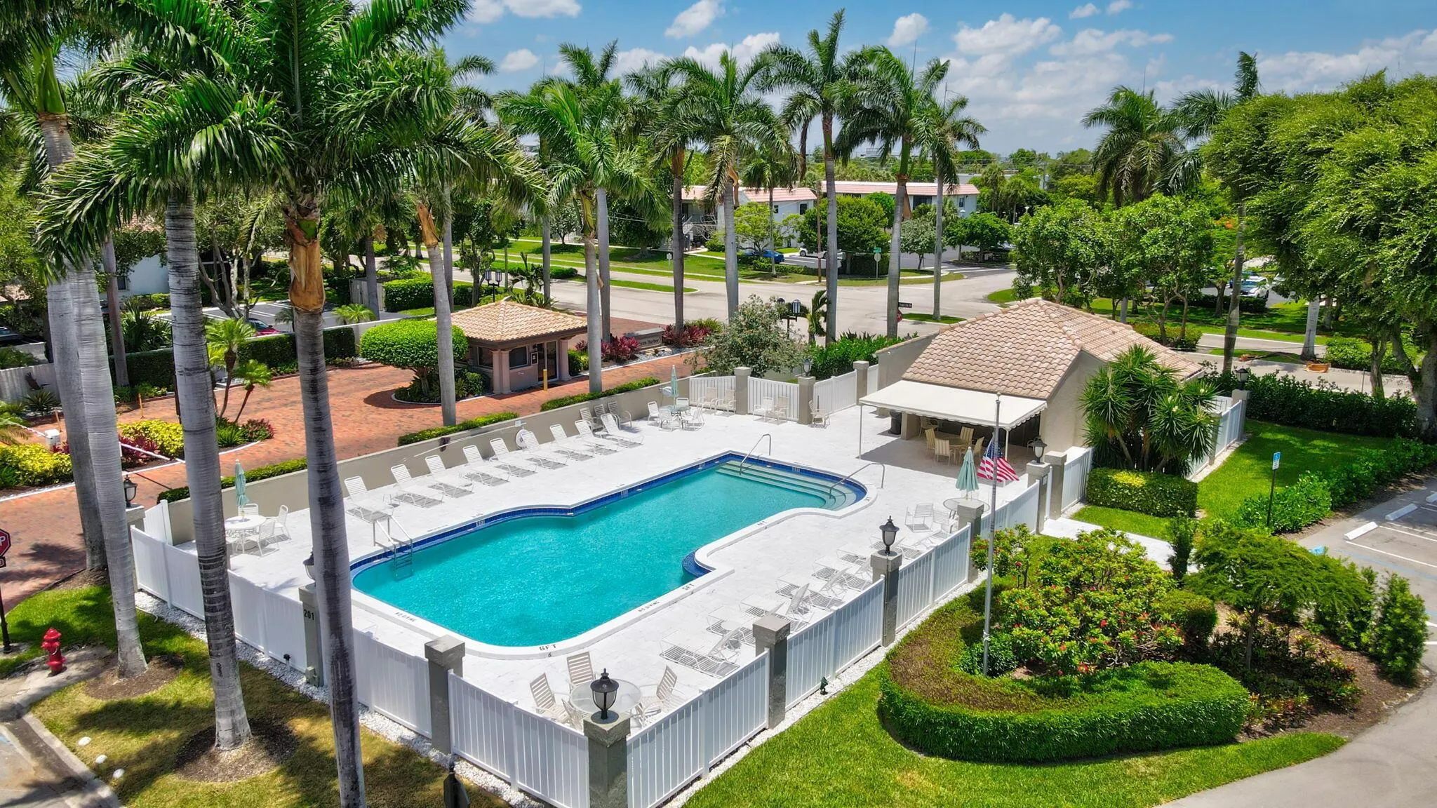 100 Pelican Pointe Drive, #102