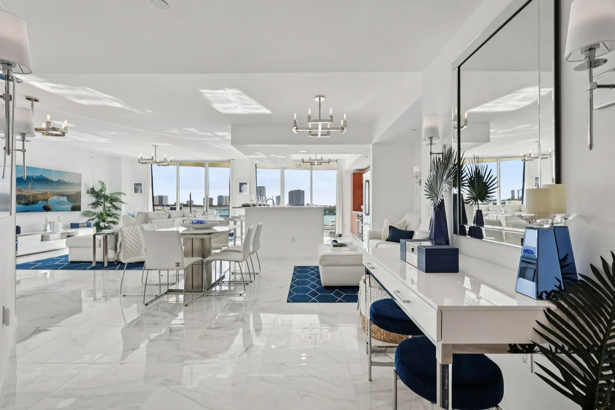 2640 Lake Shore Drive, #507