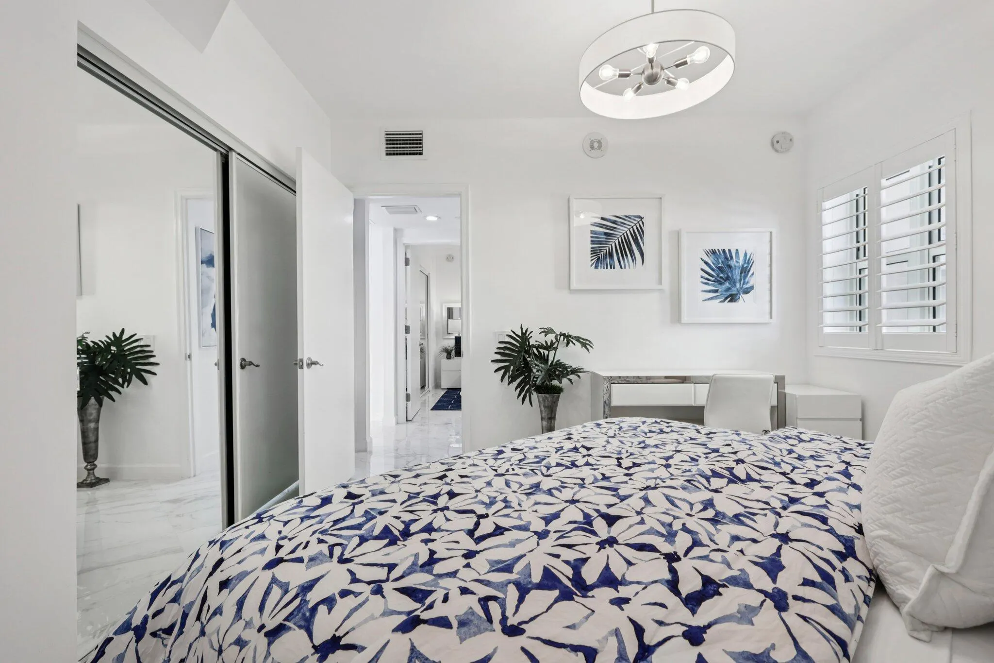 2640 Lake Shore Drive, #507