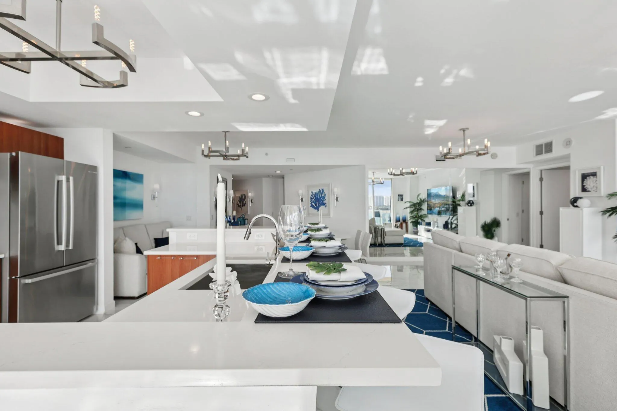 2640 Lake Shore Drive, #507