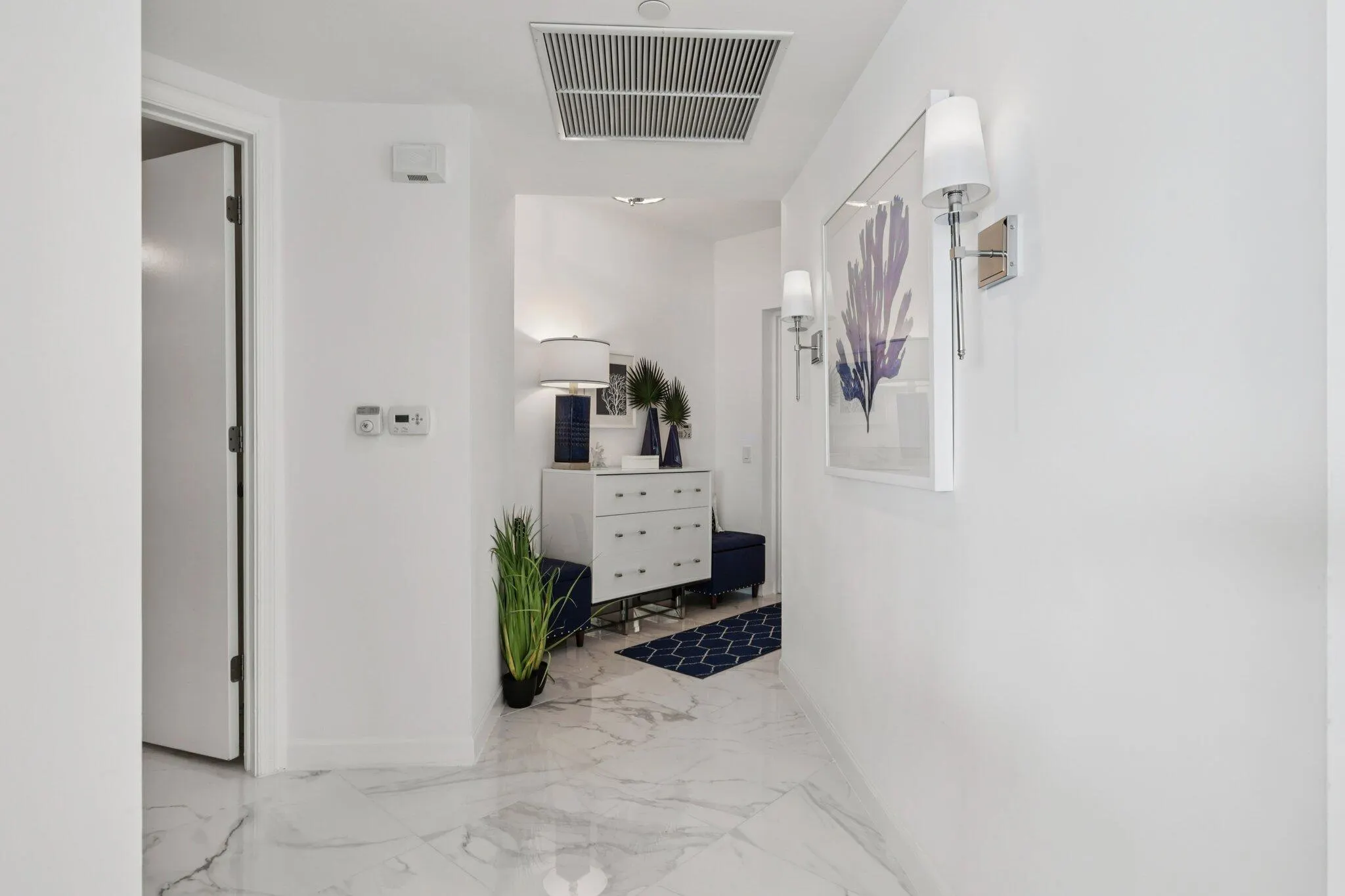 2640 Lake Shore Drive, #507