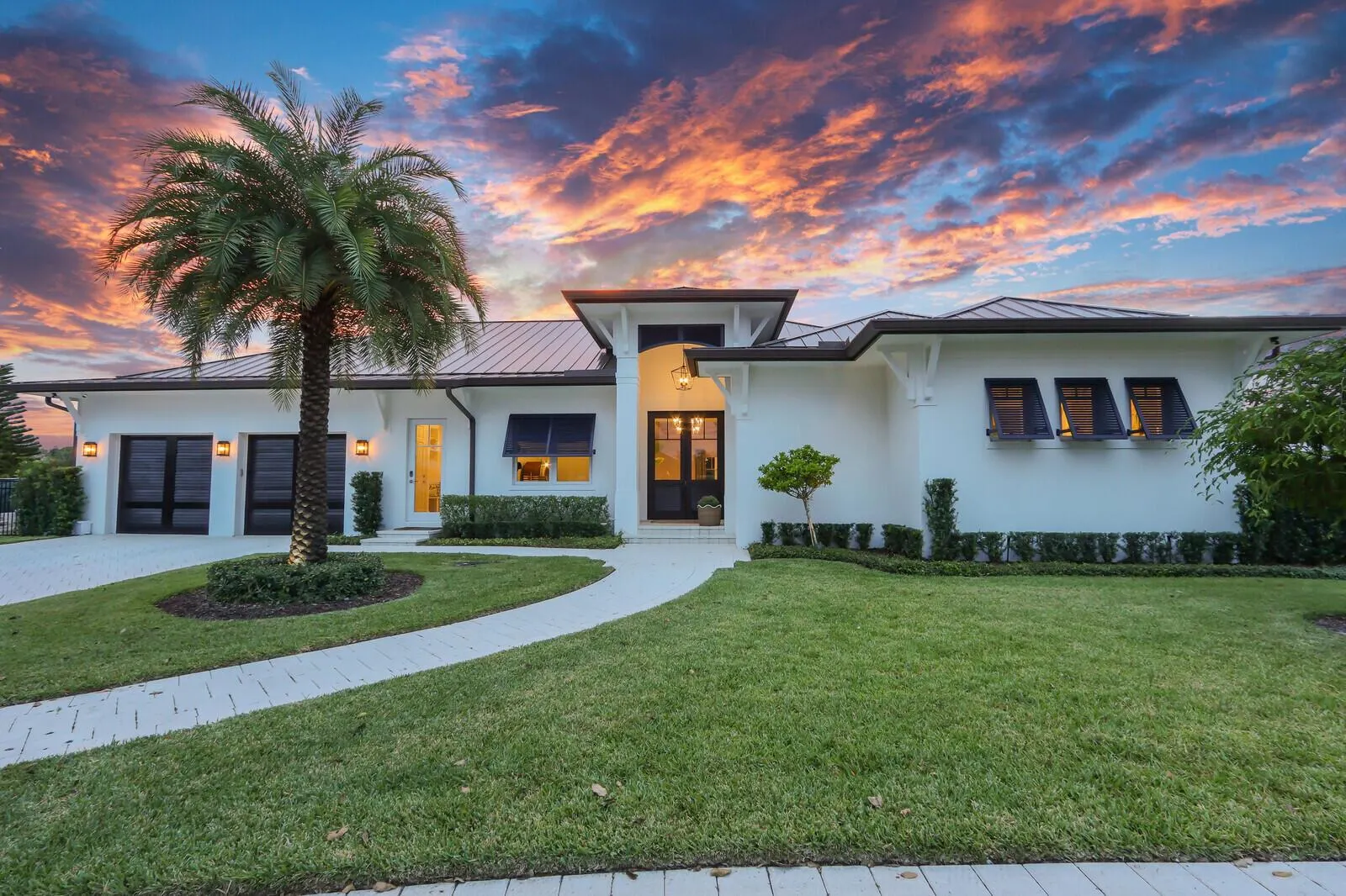 934 N Loxahatchee Drive
