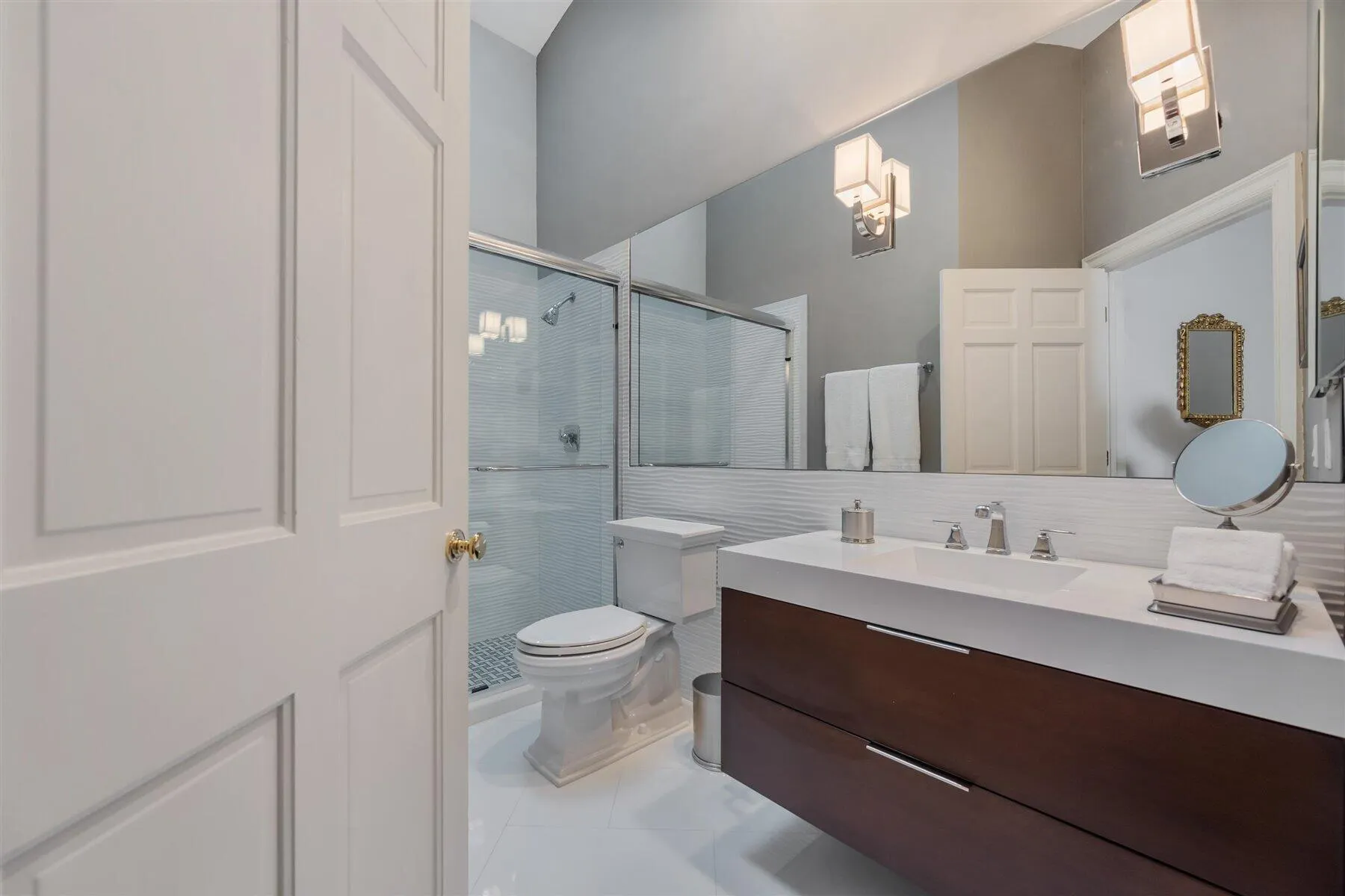 2443 Windsor Way Court