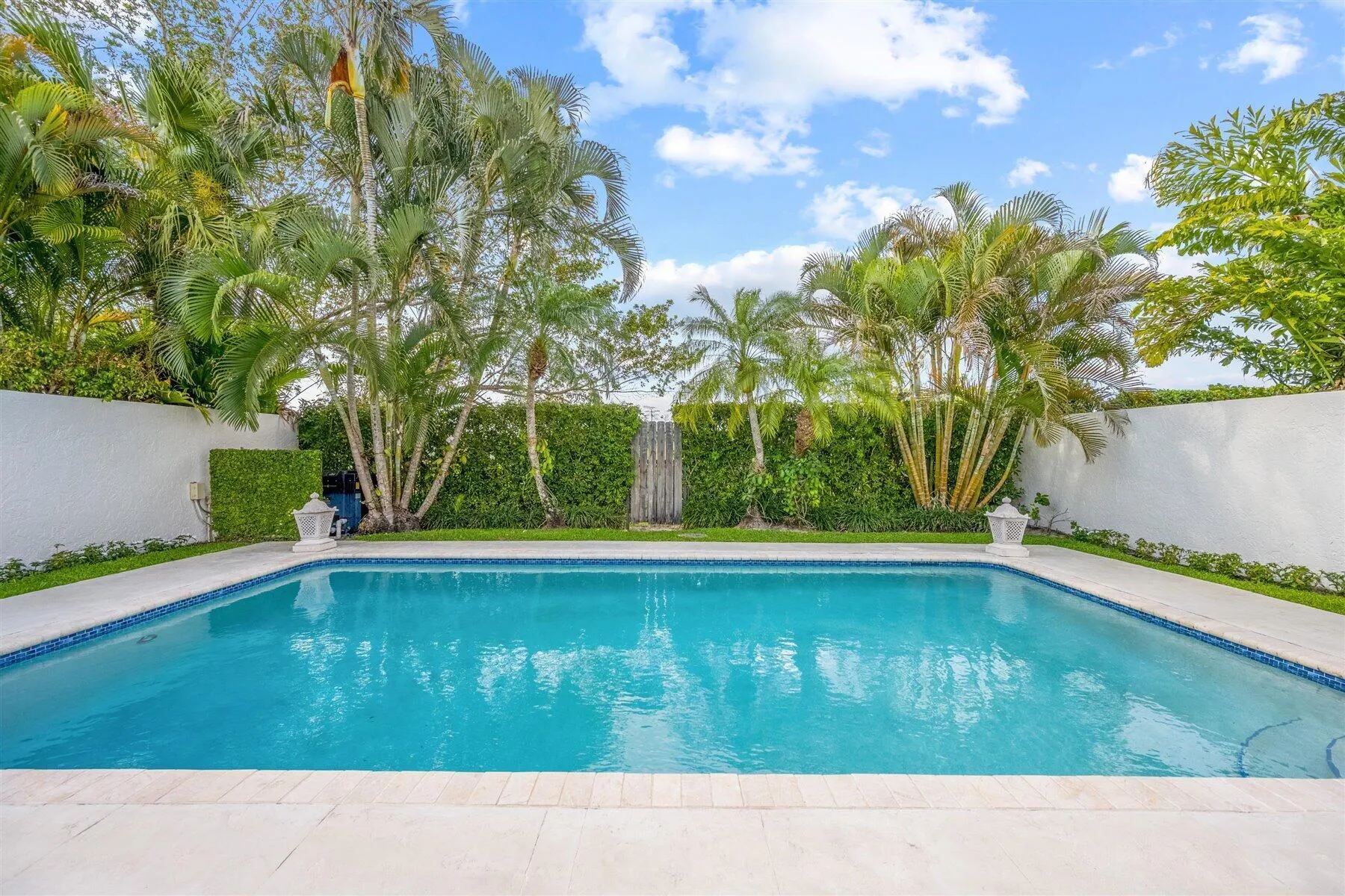 2443 Windsor Way Court