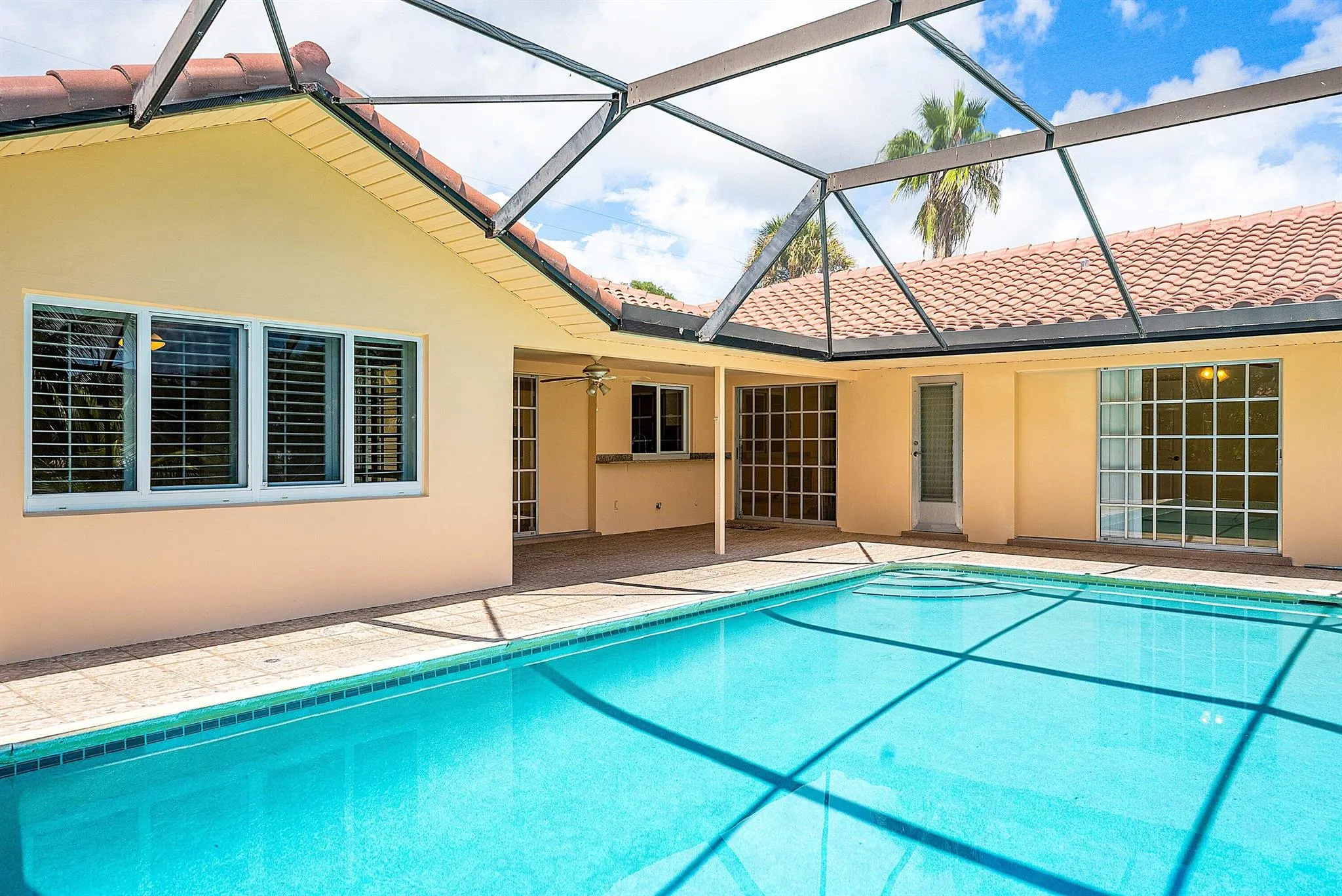 480 NW 11th Avenue