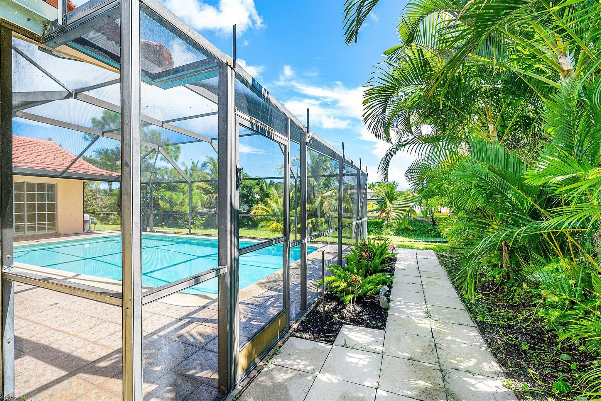480 NW 11th Avenue