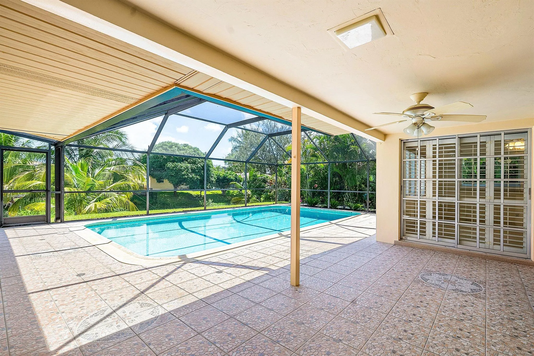 480 NW 11th Avenue