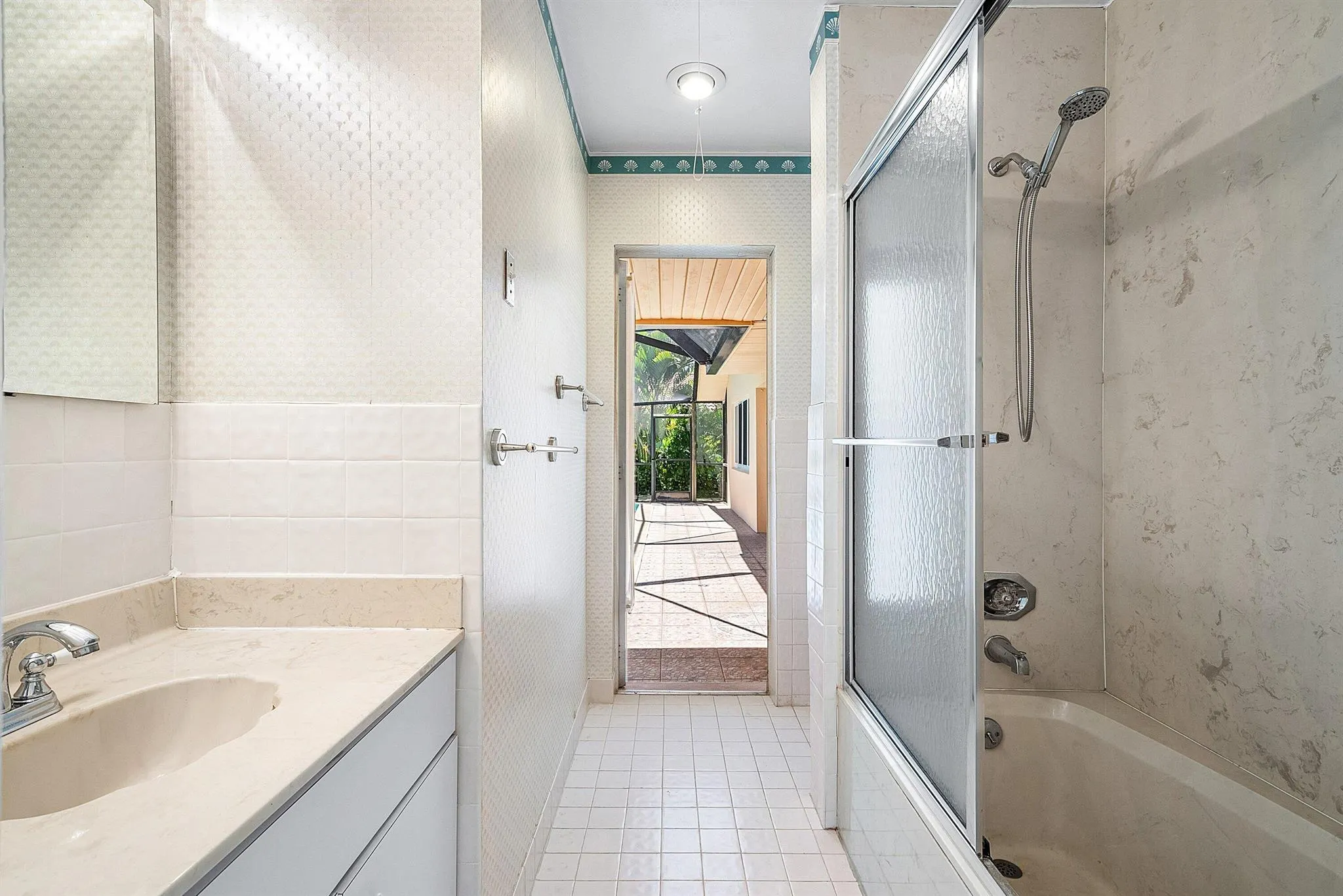 480 NW 11th Avenue