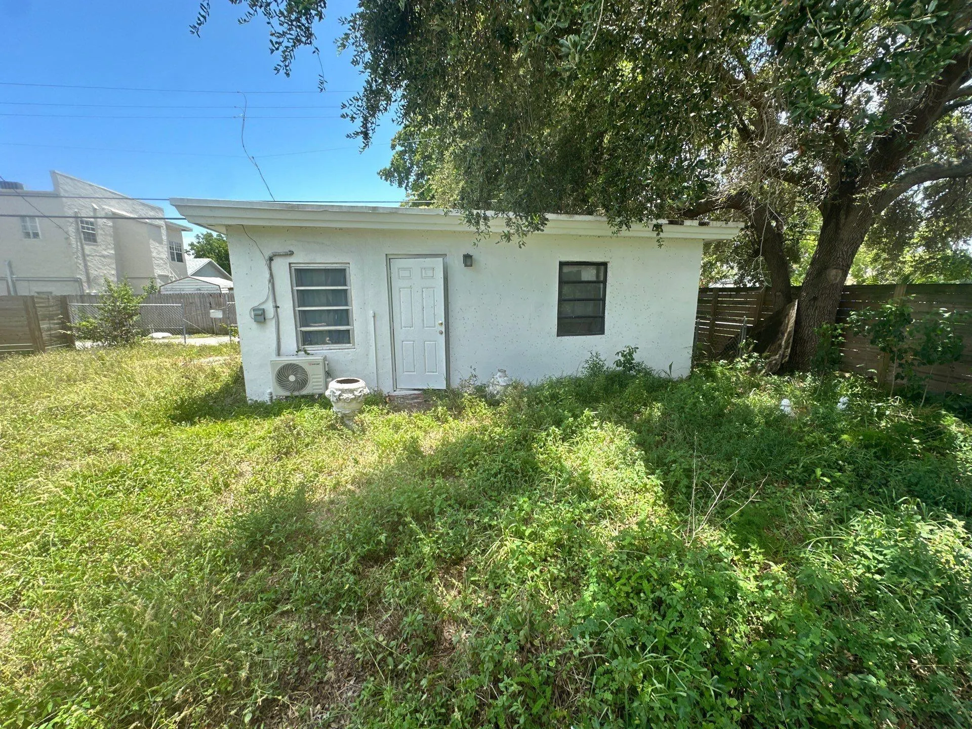 1954 Thomas Street