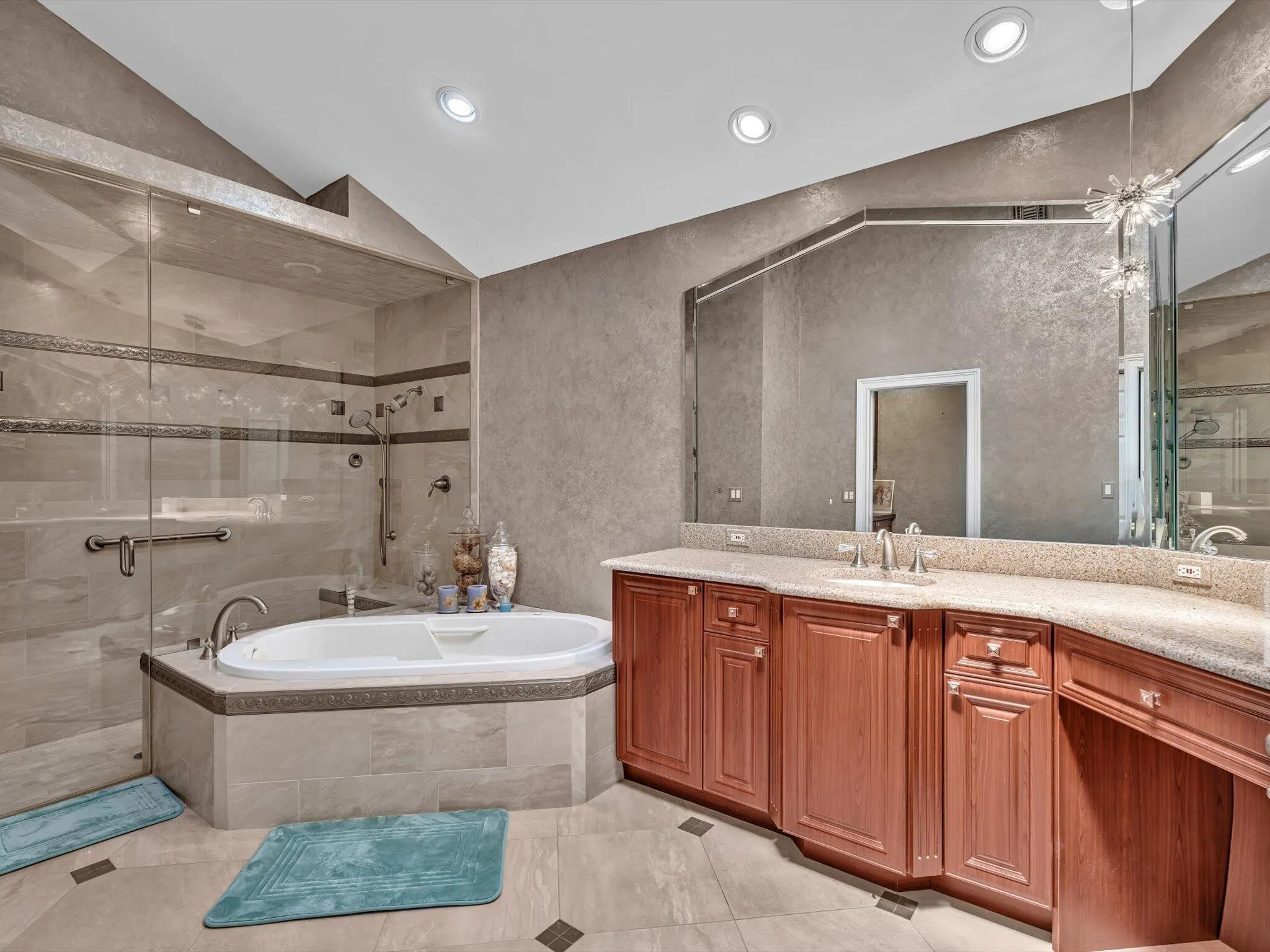 10122 Spyglass Way