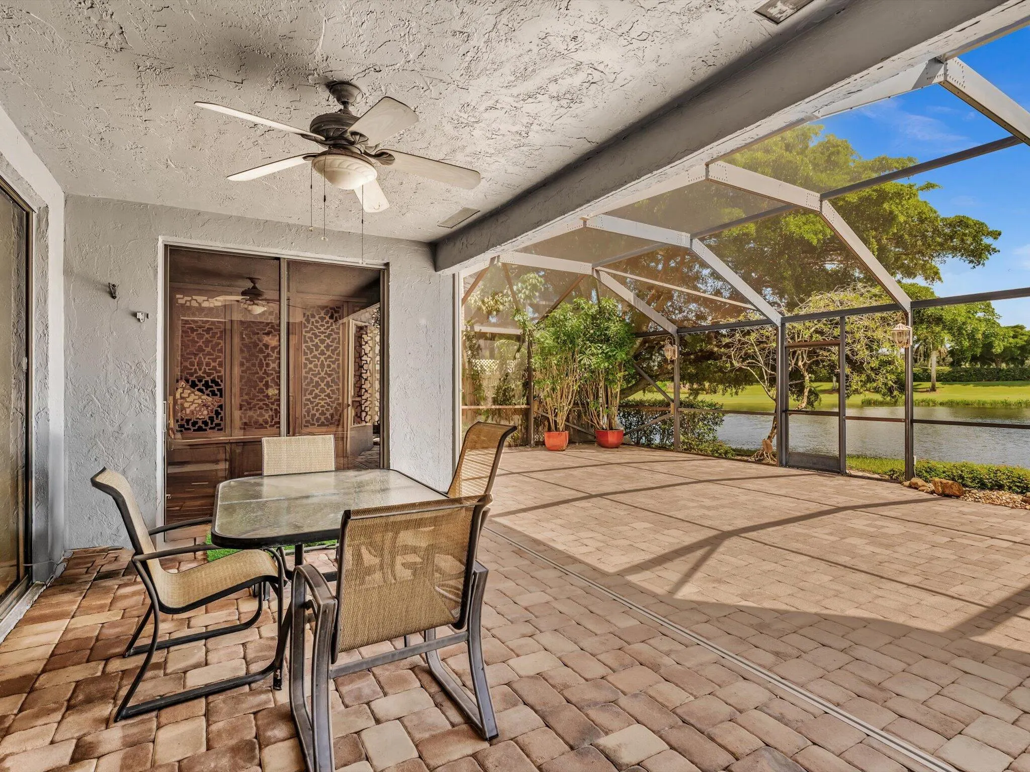 10122 Spyglass Way