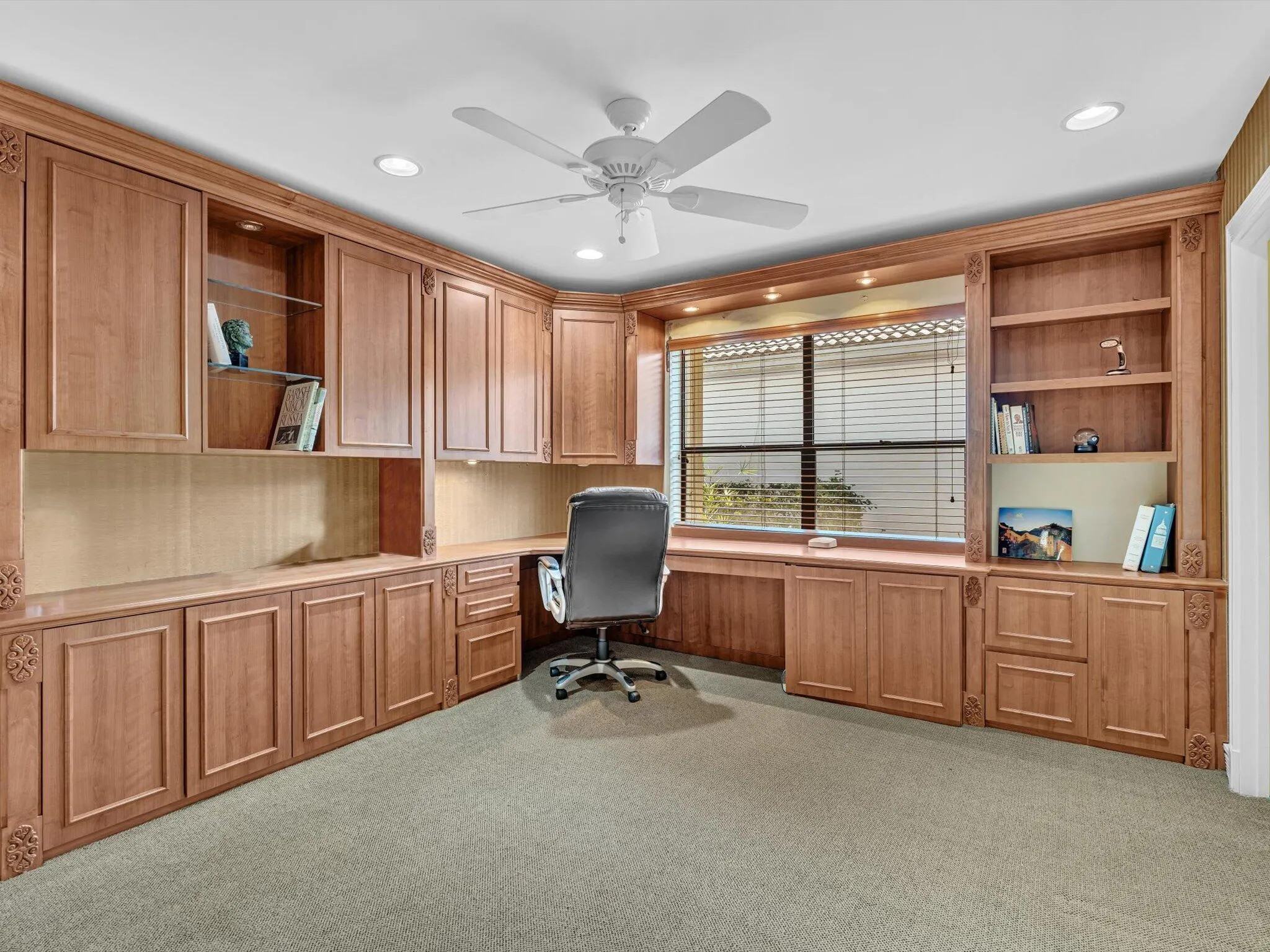 10122 Spyglass Way