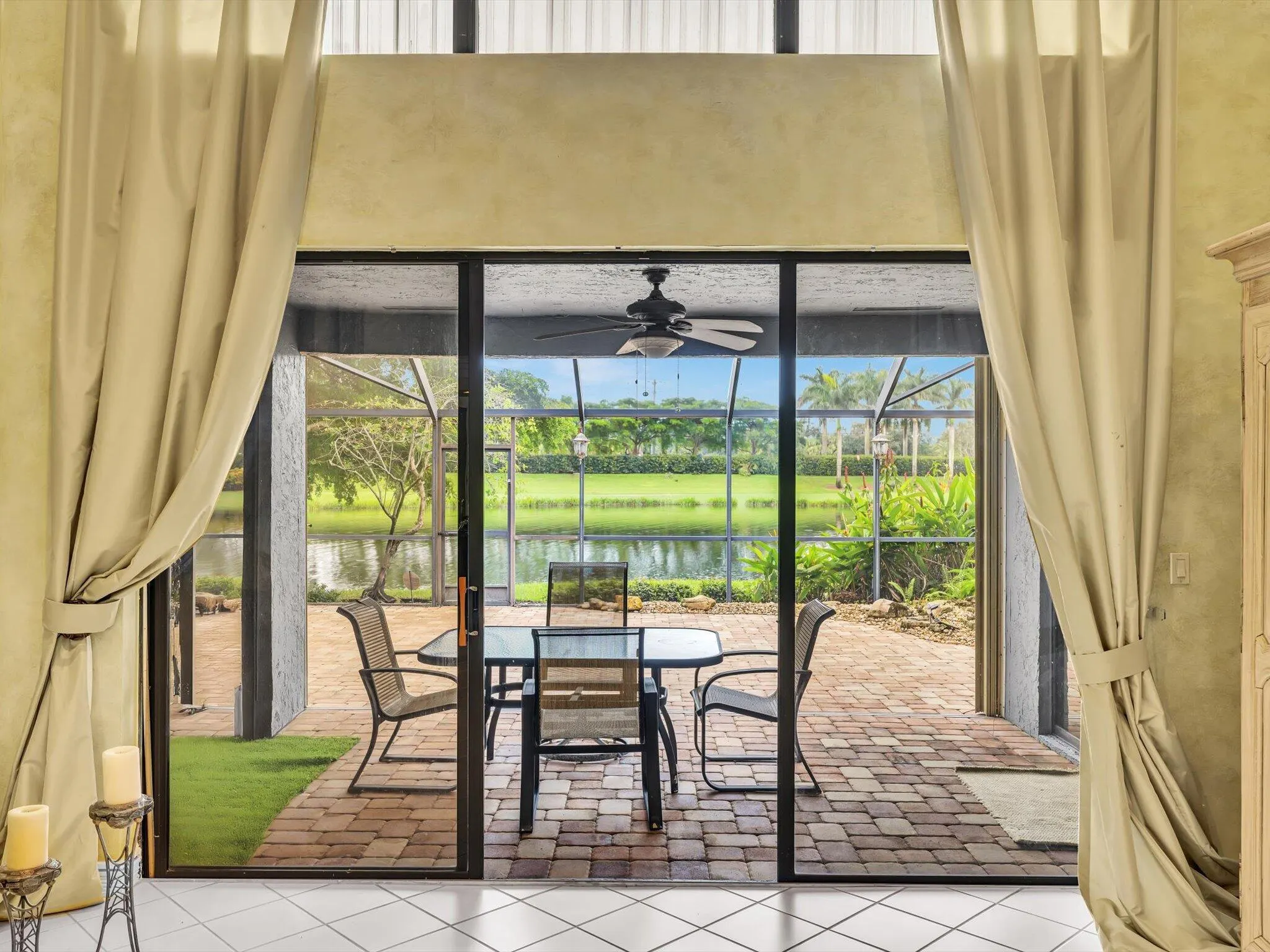 10122 Spyglass Way