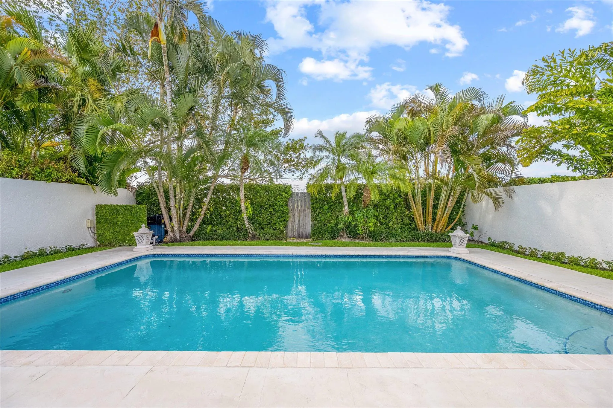 2443 Windsor Way Court