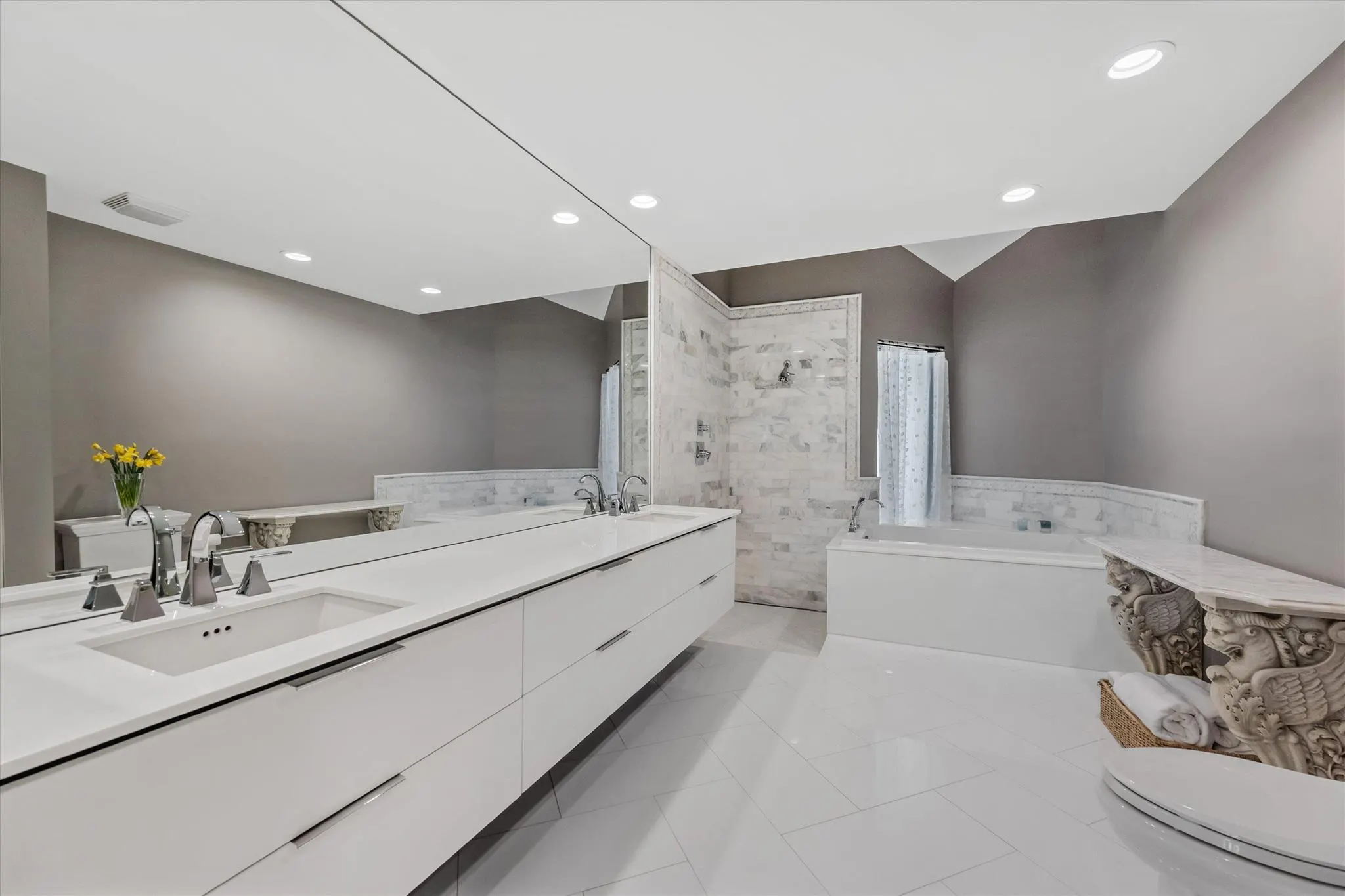 2443 Windsor Way Court