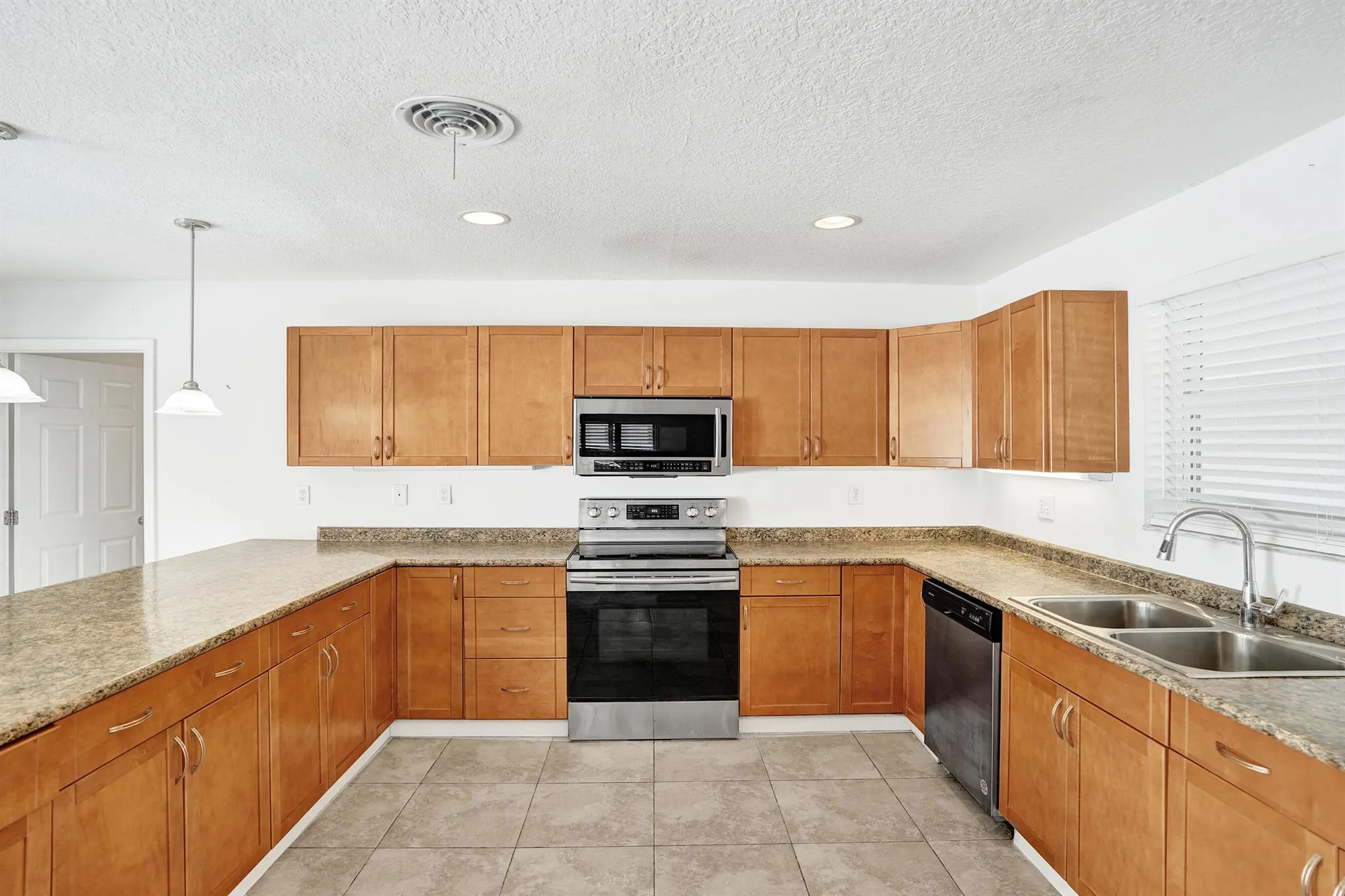 811 W Royal Palm Road