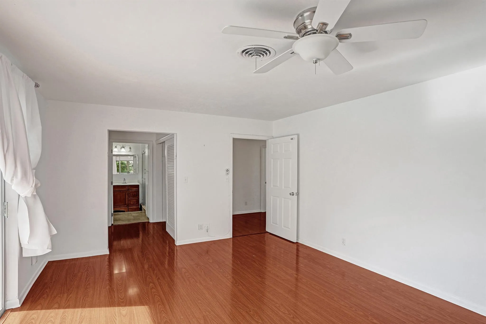 811 W Royal Palm Road