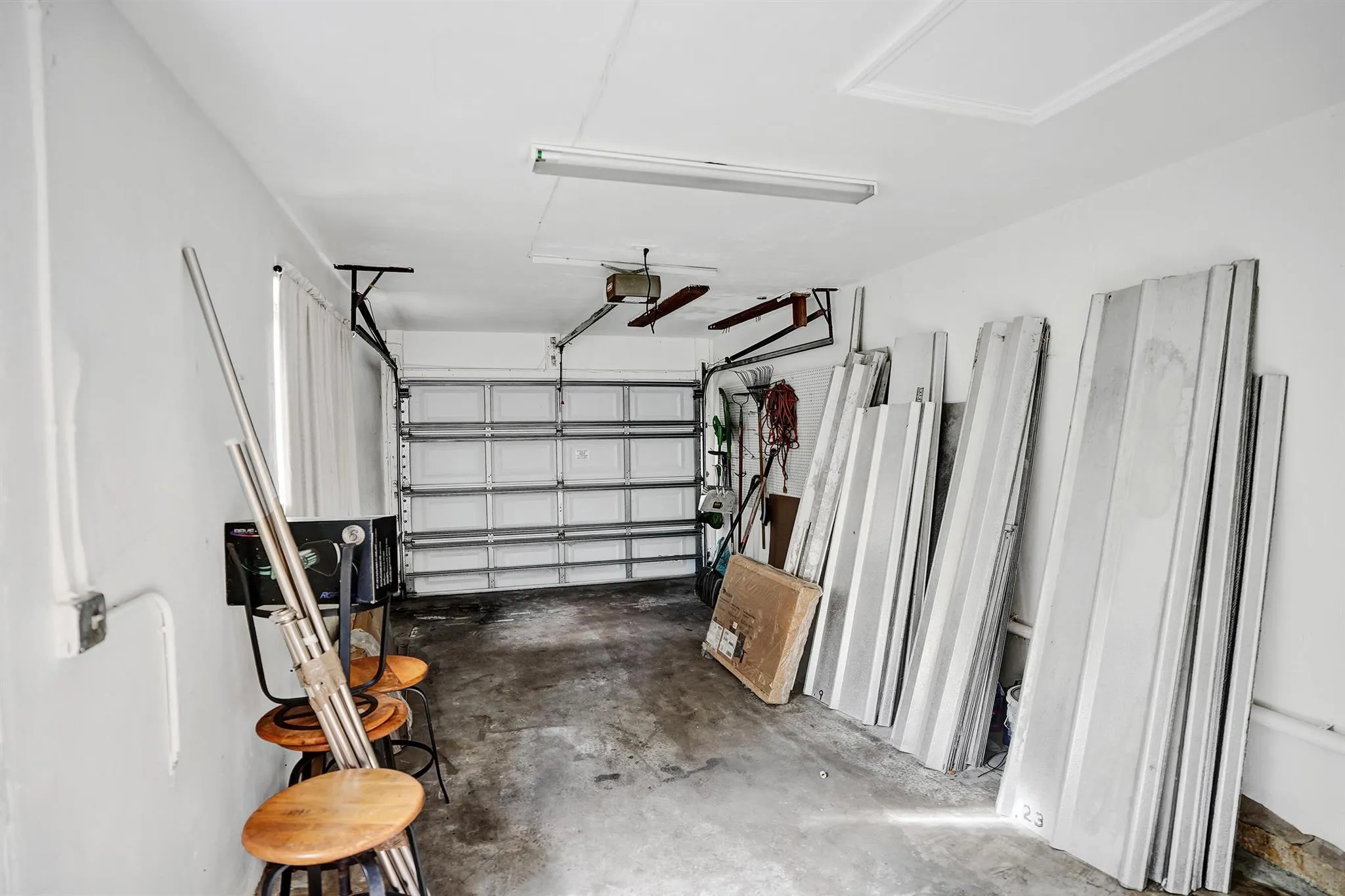 811 W Royal Palm Road