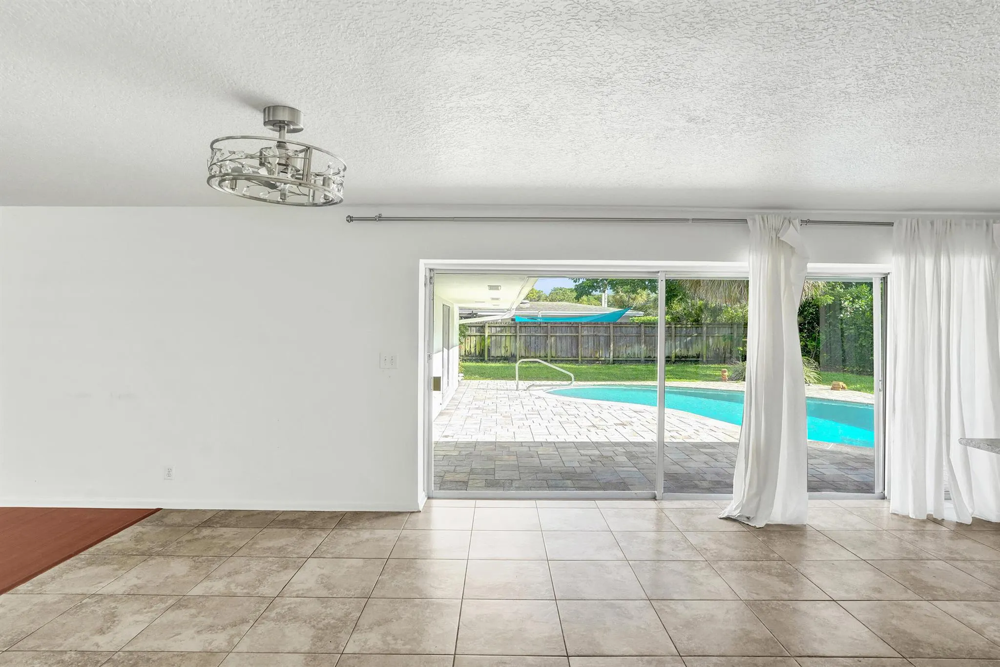 811 W Royal Palm Road