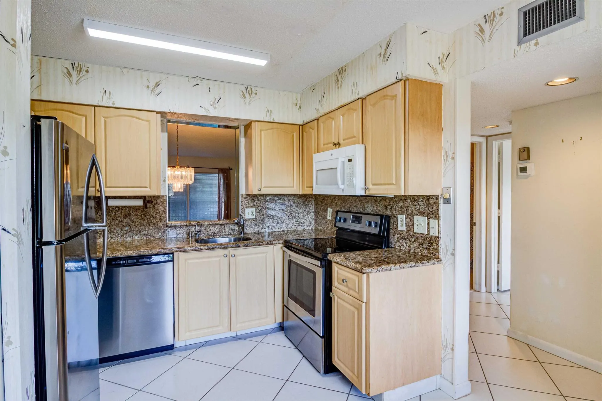 14360 Strathmore Lane, #406