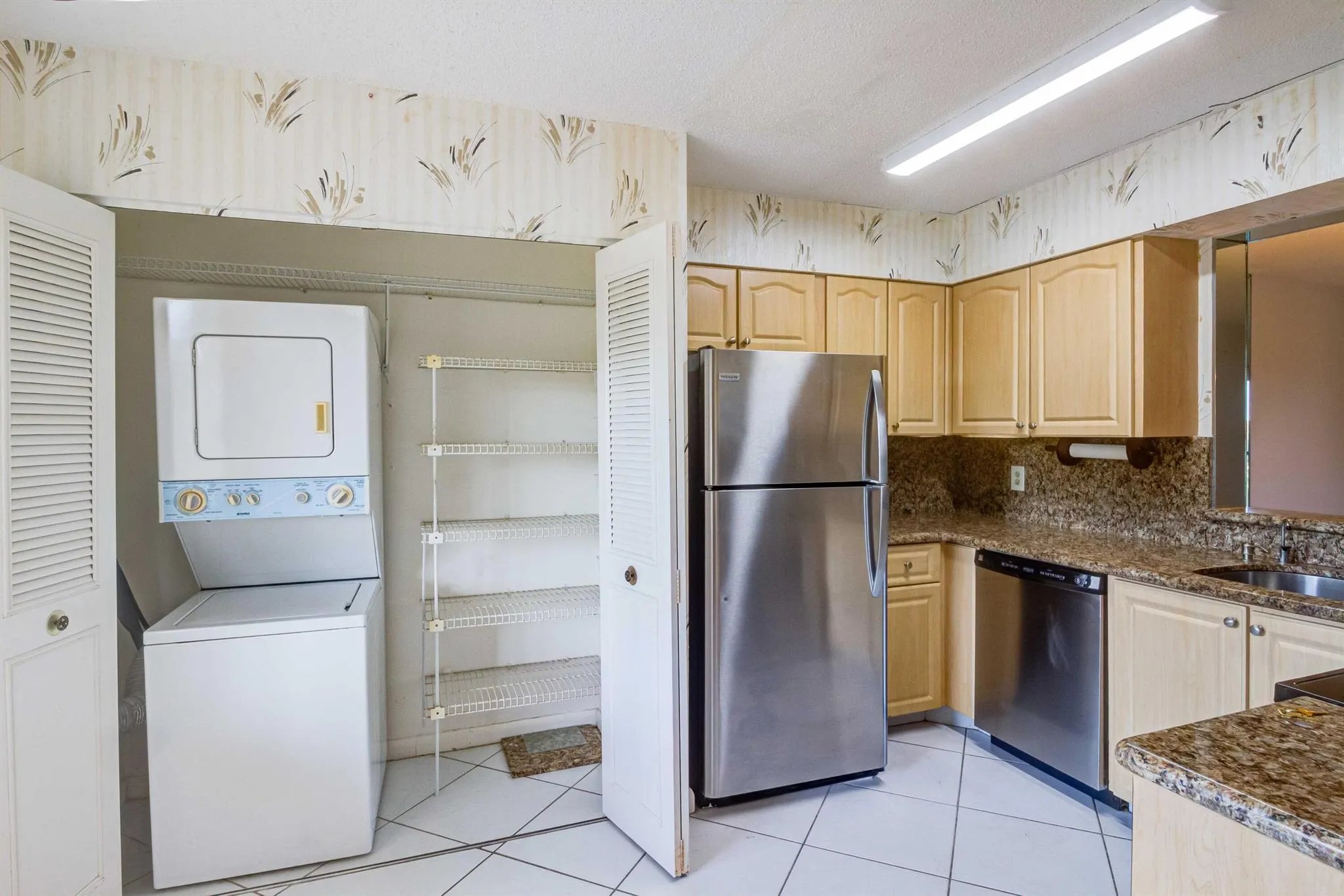 14360 Strathmore Lane, #406