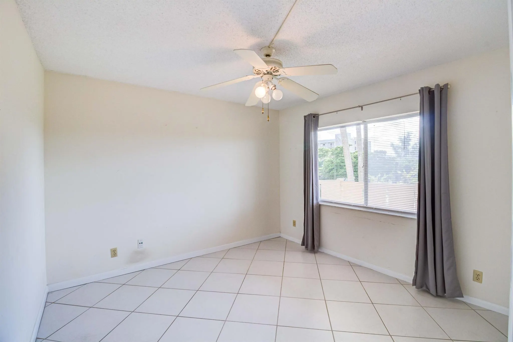 14360 Strathmore Lane, #406