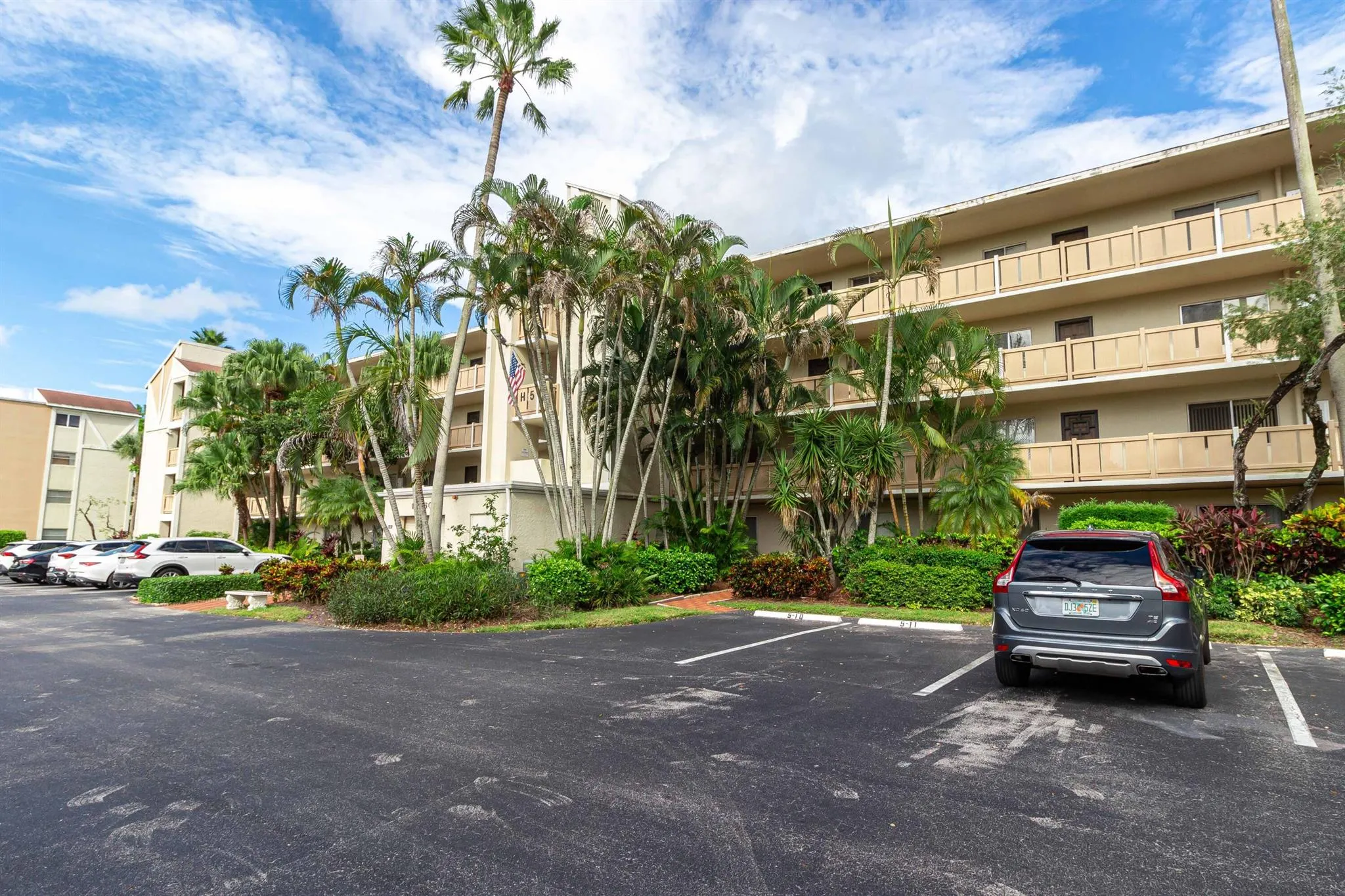 14360 Strathmore Lane, #406