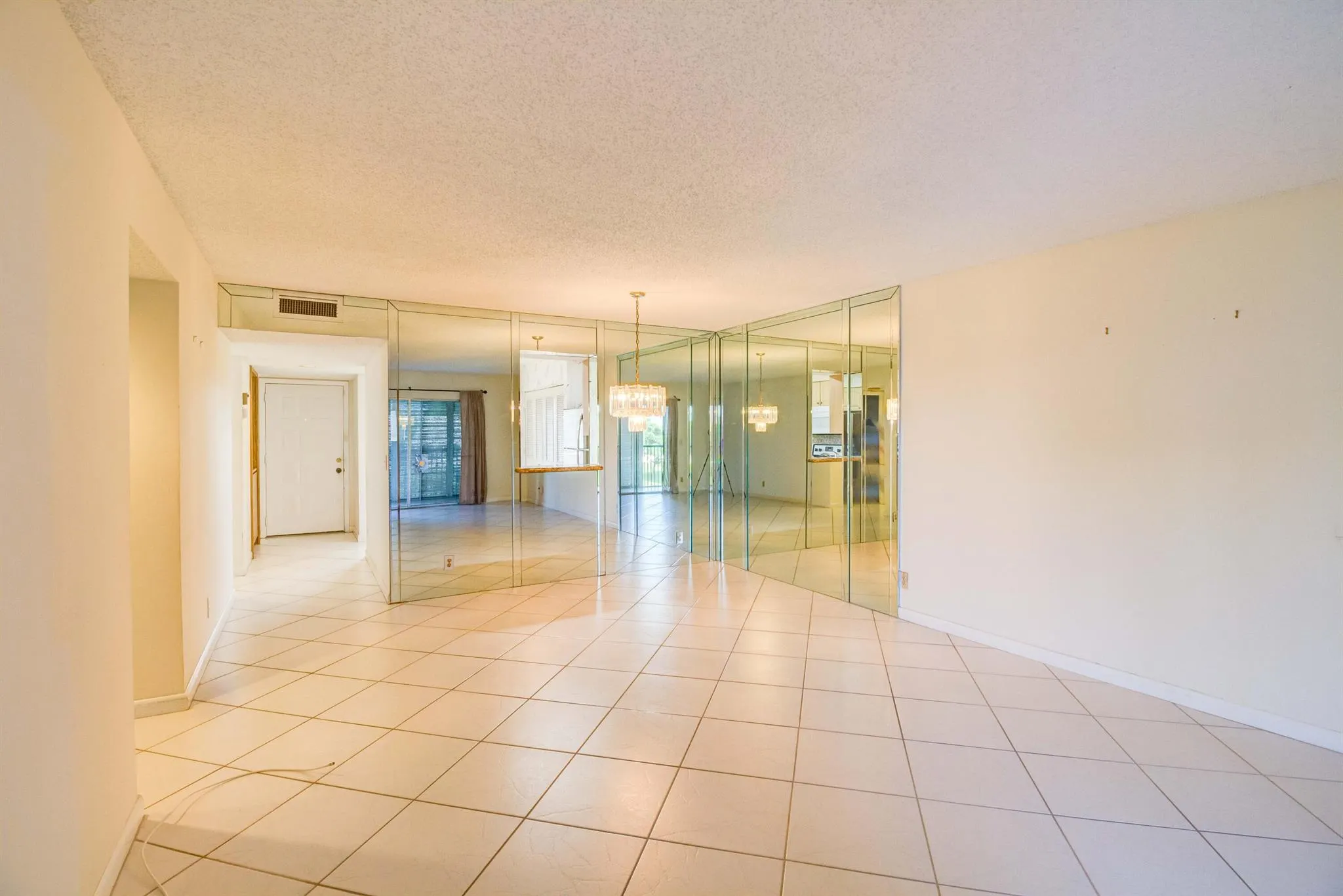 14360 Strathmore Lane, #406
