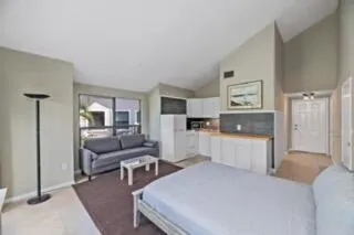 11863 Wimbledon Circle, #511
