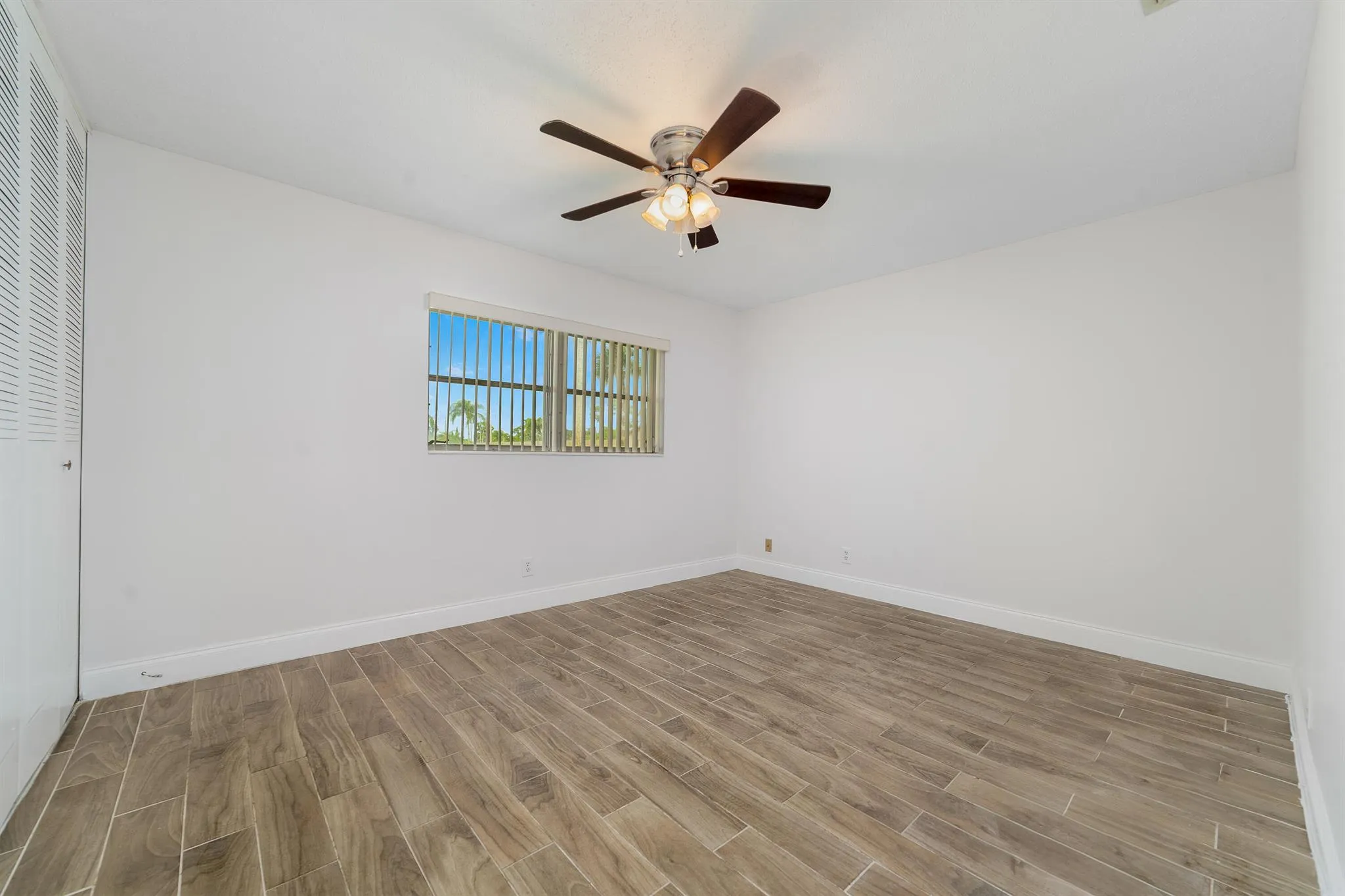 2567 Dudley Drive W, #F