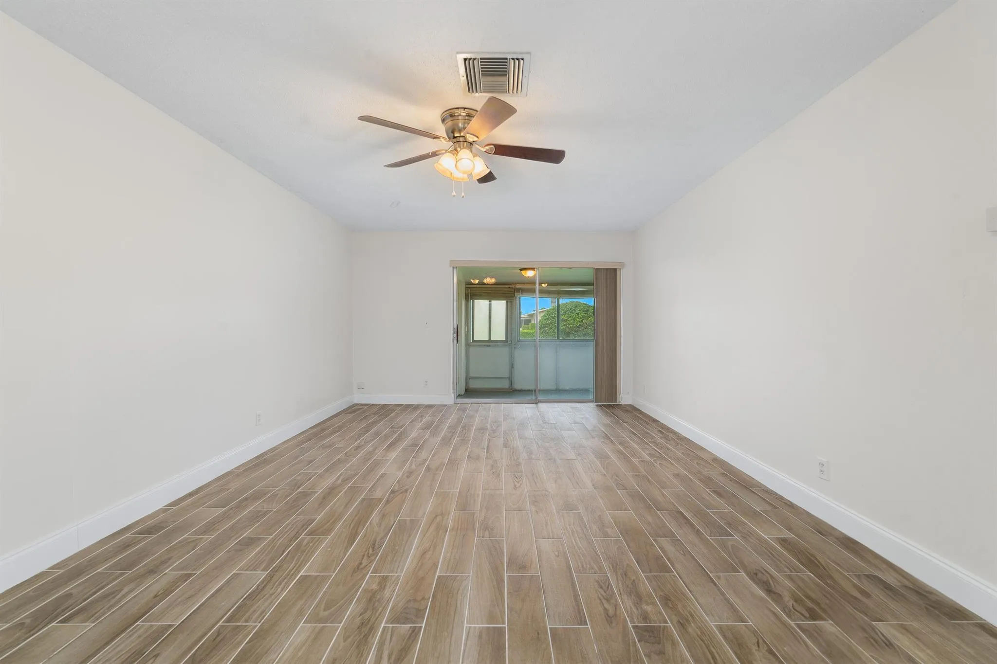 2567 Dudley Drive W, #F