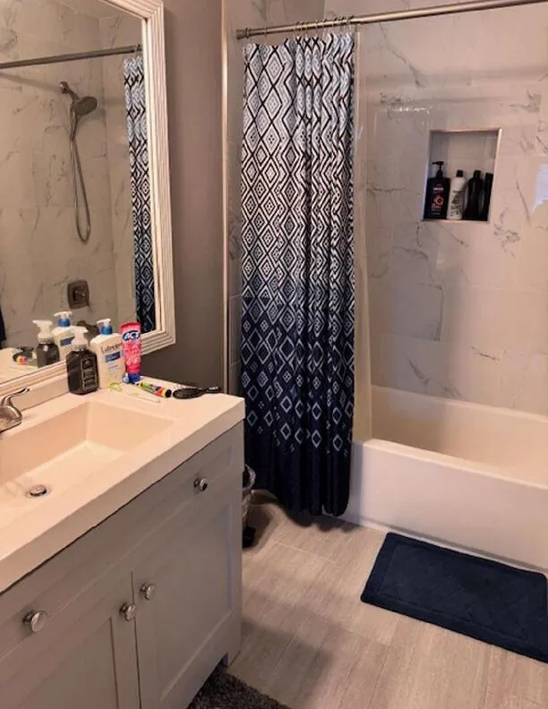 4402 Inlet Circle