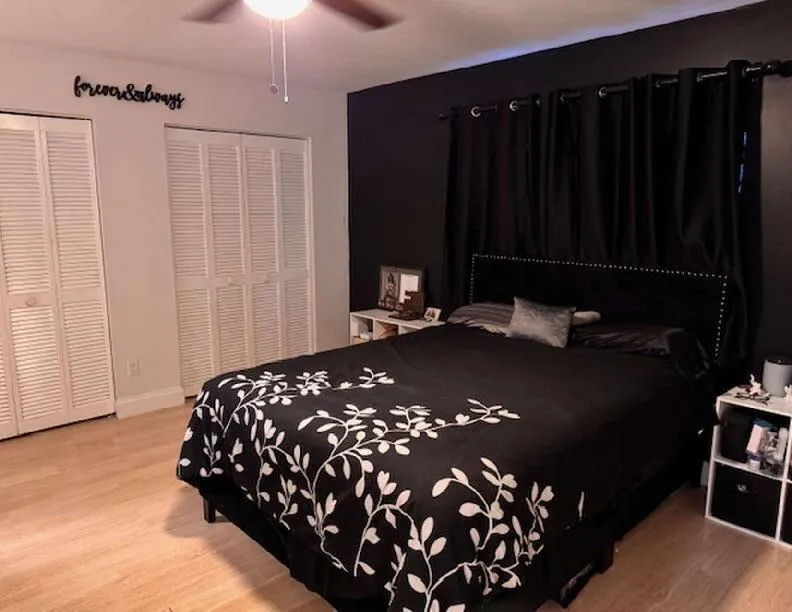 4402 Inlet Circle