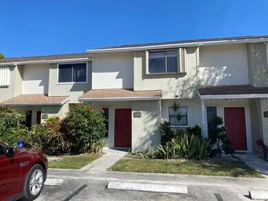4402 Inlet Circle