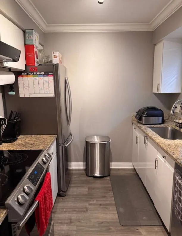 4402 Inlet Circle