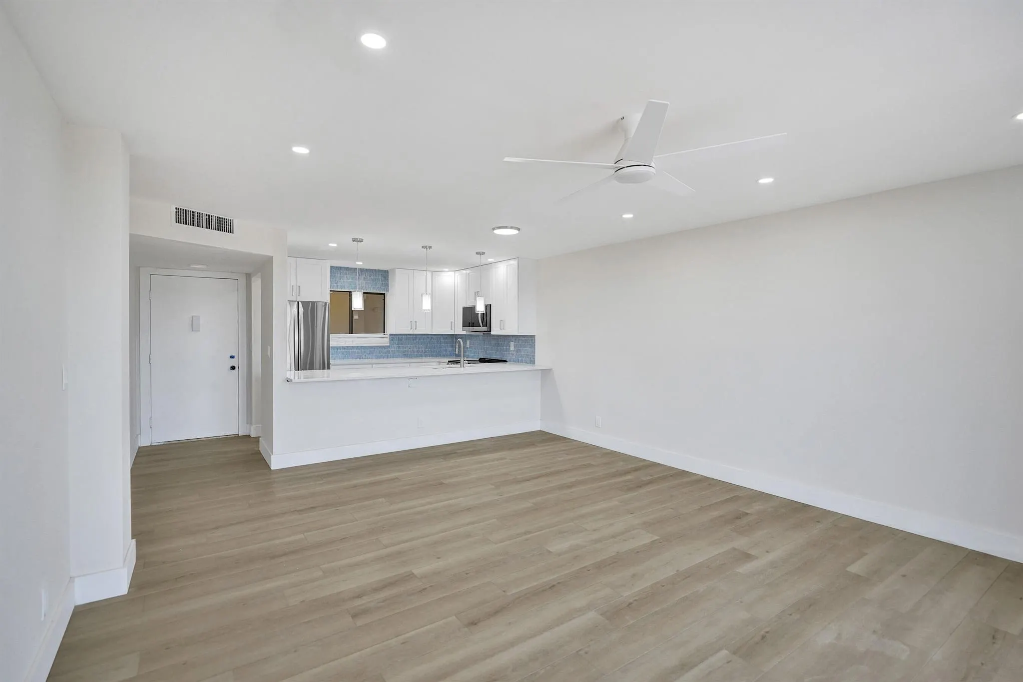 5340 Las Verdes Circle, #324