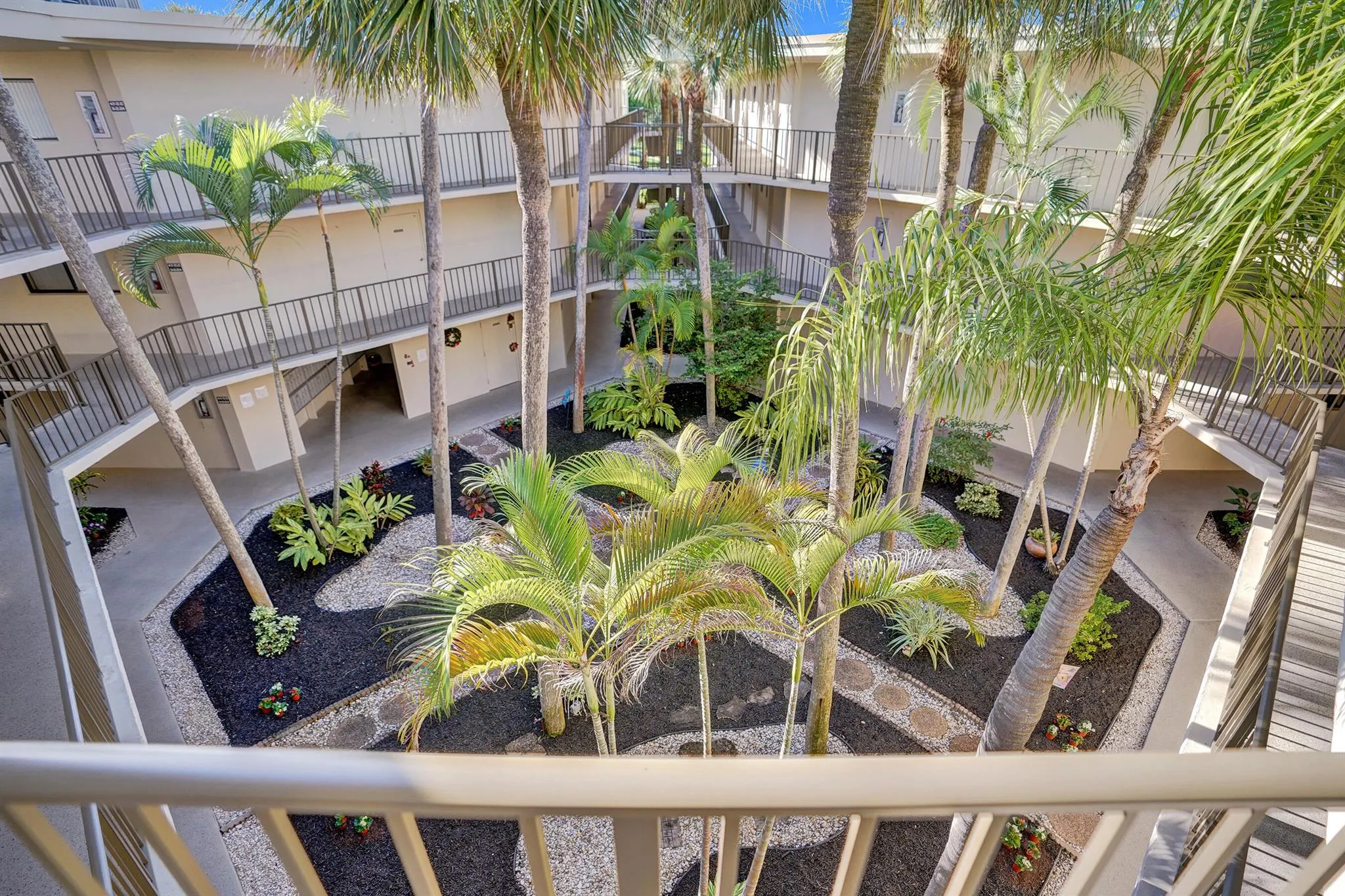 5340 Las Verdes Circle, #324