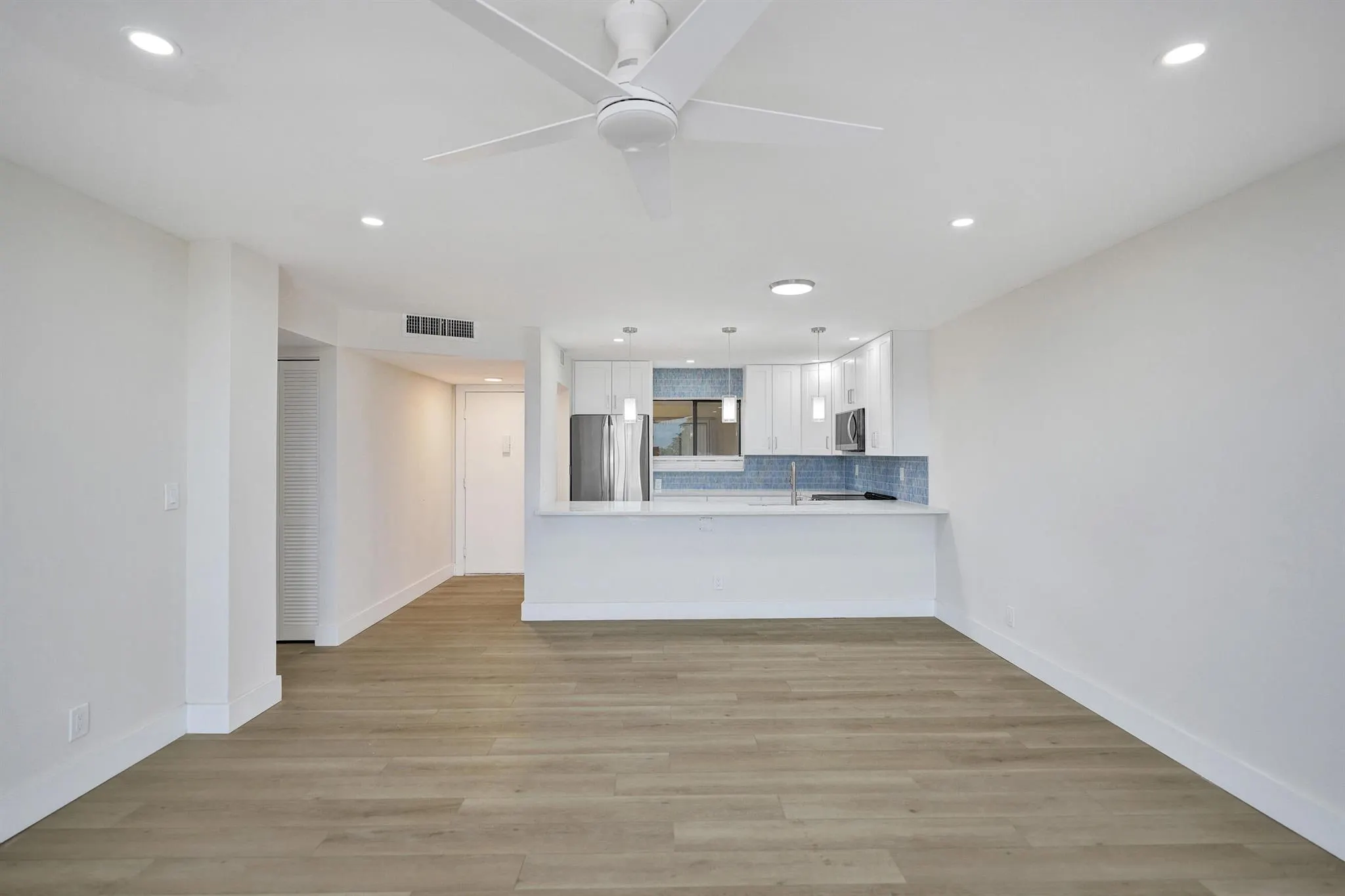 5340 Las Verdes Circle, #324