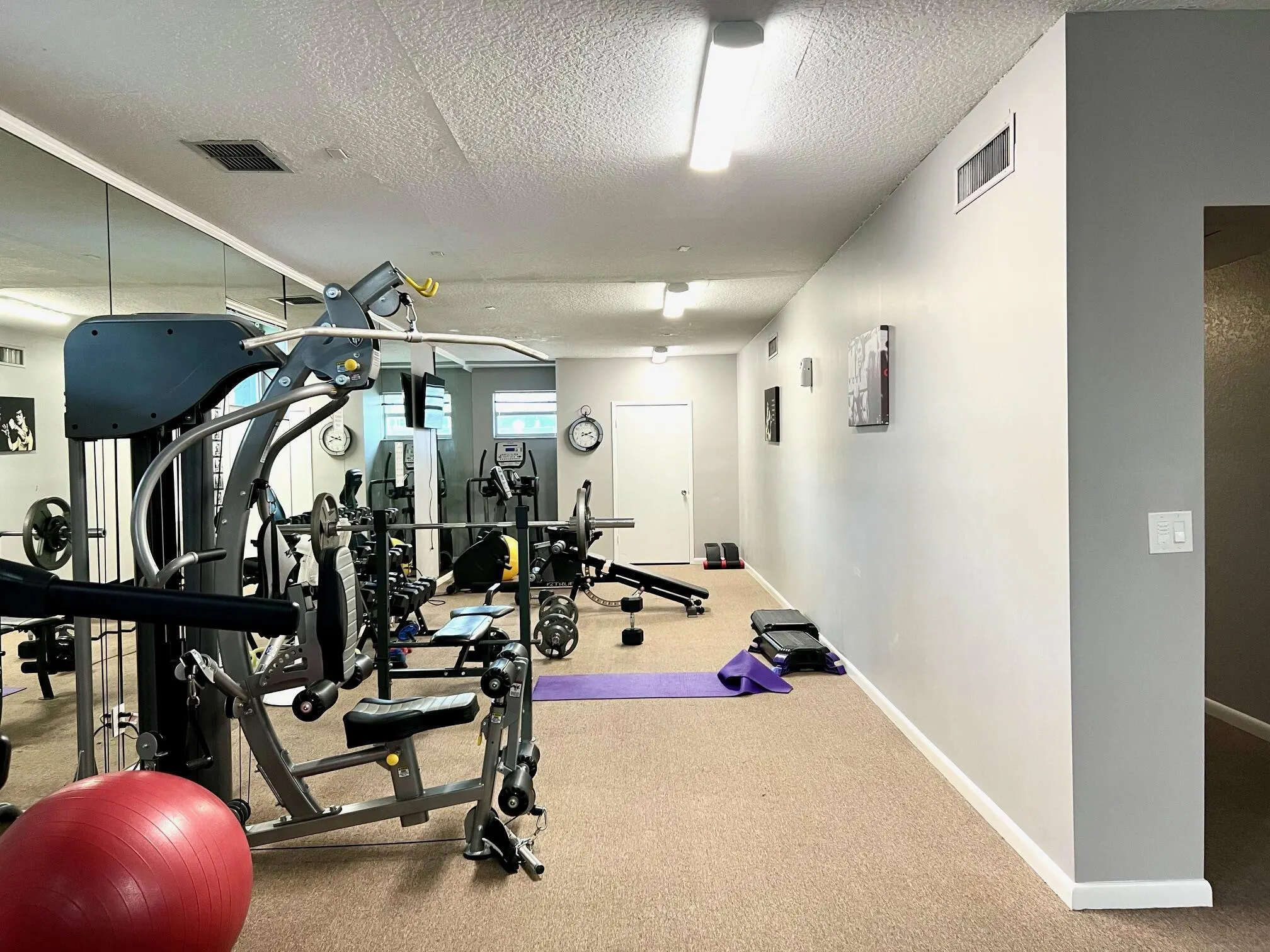 500 Executive Center Drive, #3-F