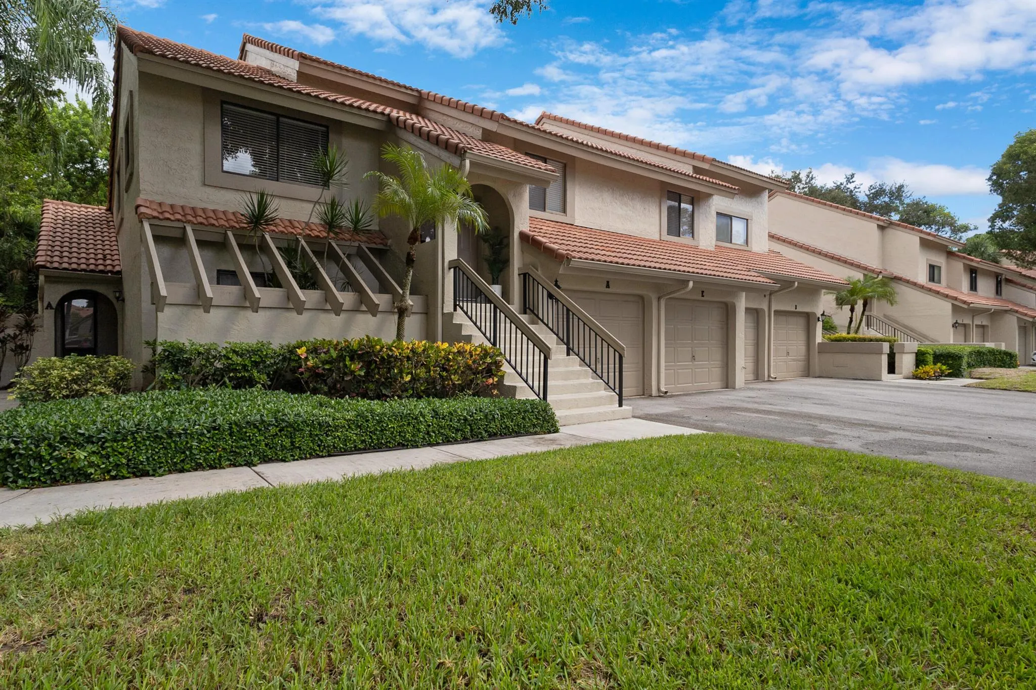 5600 Coach House Circle, #E