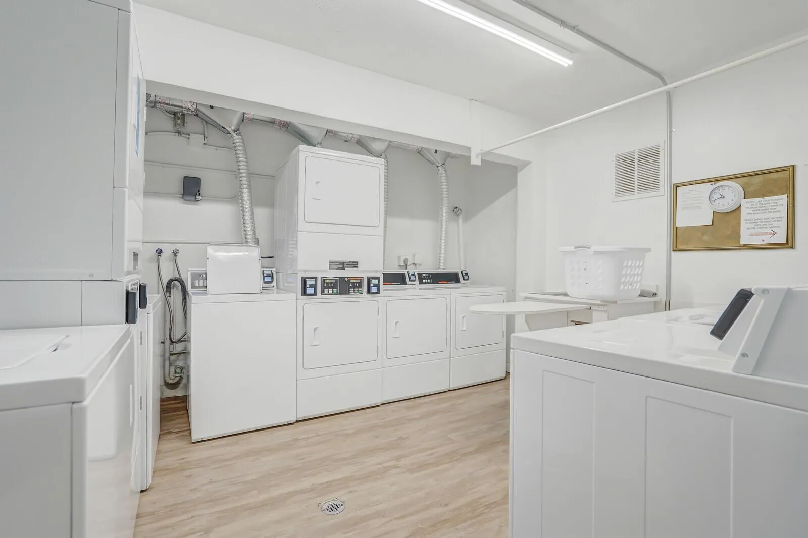 2100 NE 38th Street, #111
