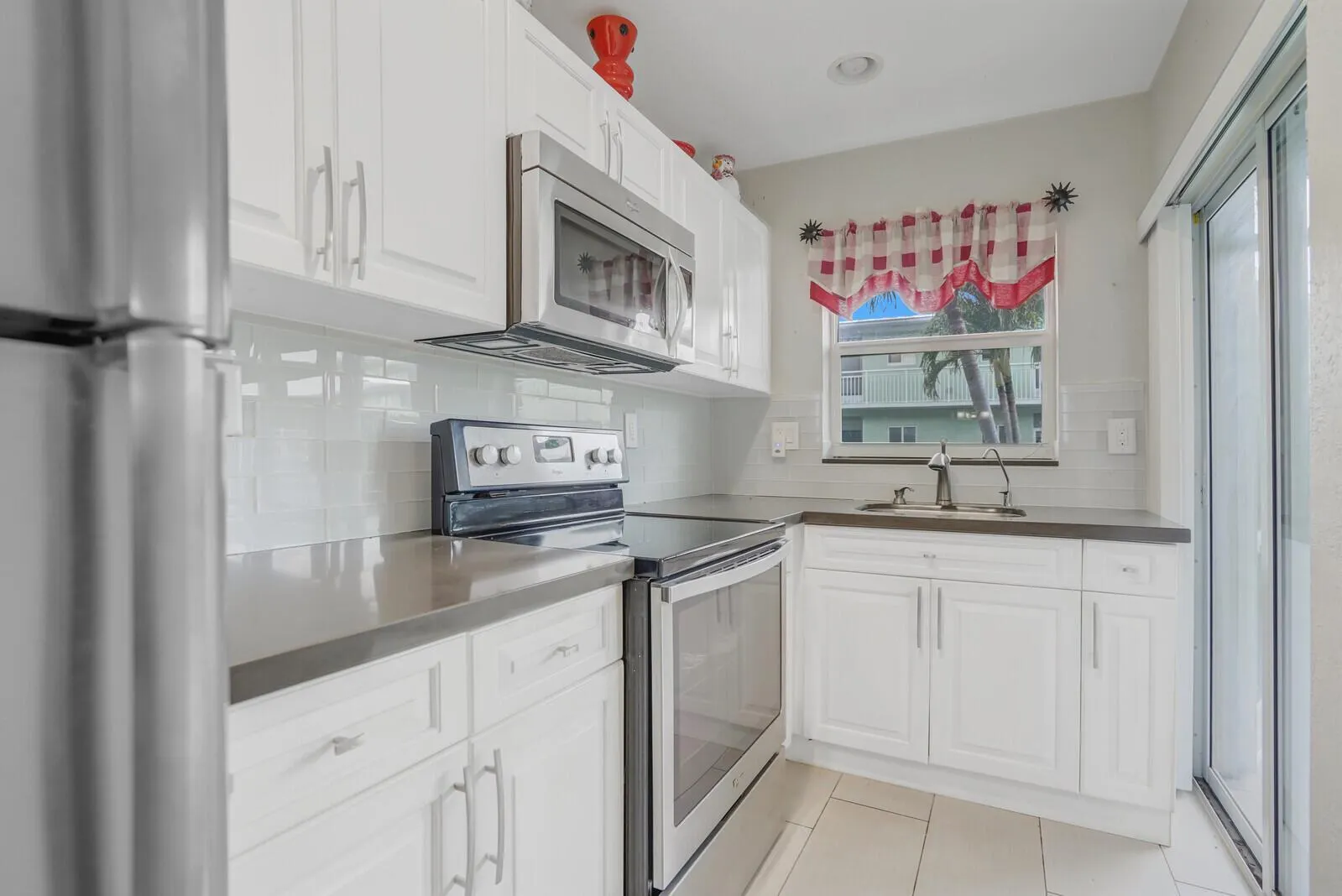 2100 NE 38th Street, #111