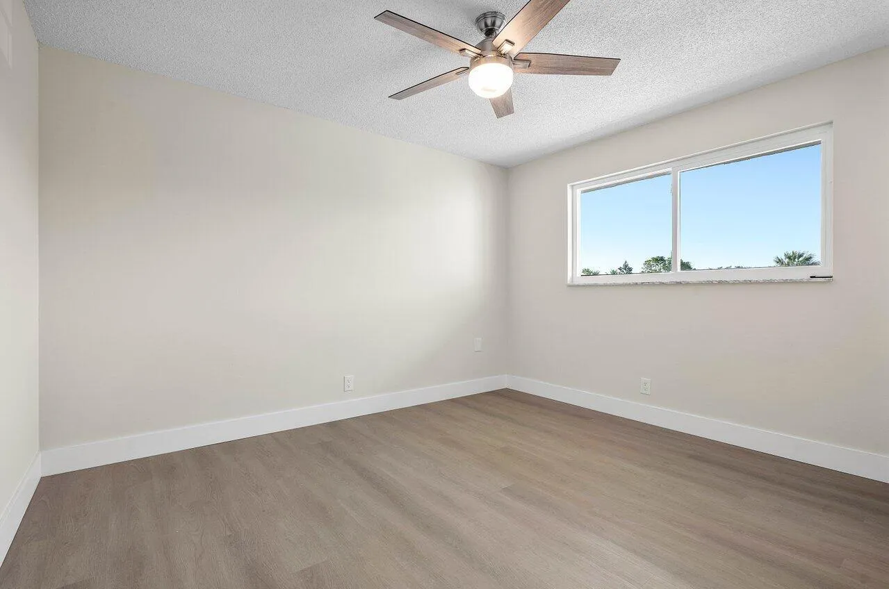 2601 NE 3rd Court, #3040