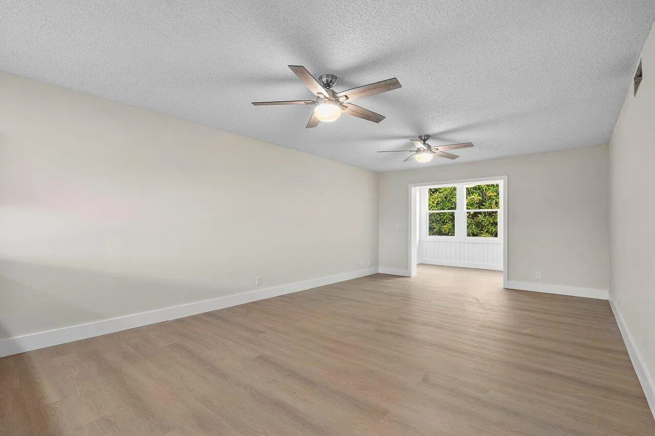 2601 NE 3rd Court, #3040