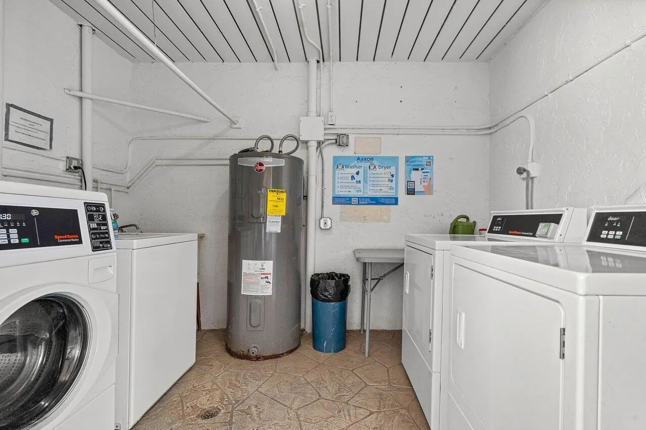 2601 NE 3rd Court, #3040