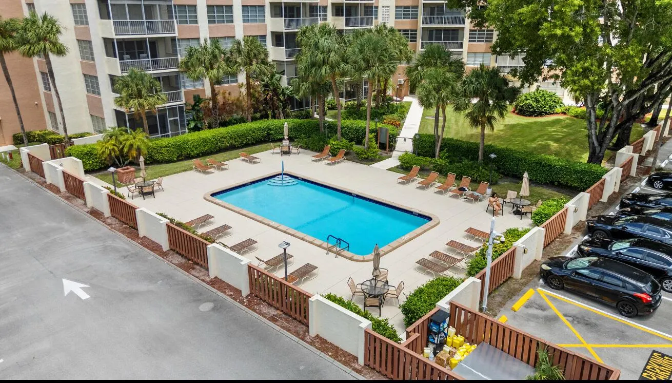 10777 W Sample Road, #609